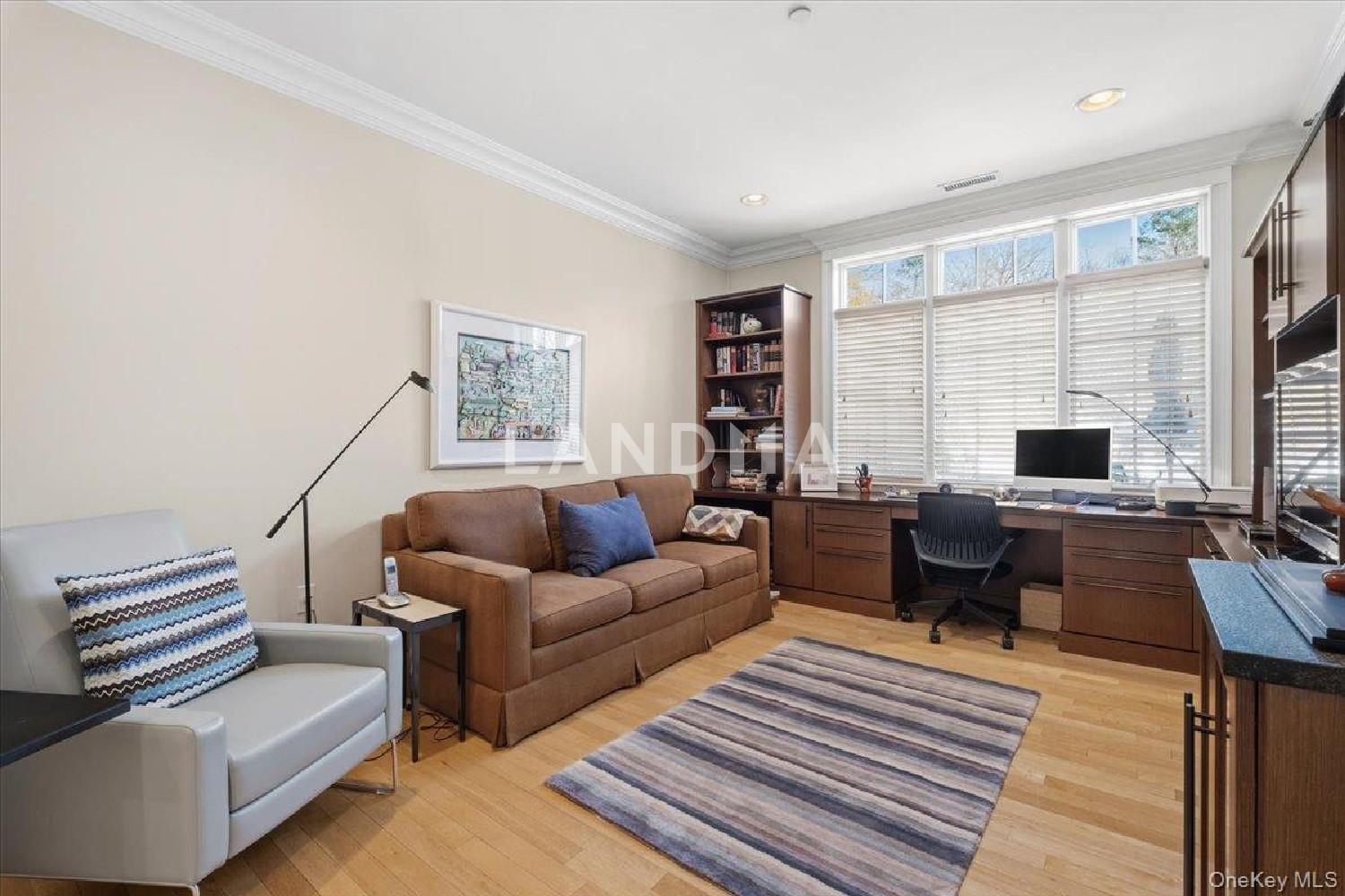 1 Christie Place  Unit 207 E 官网图片 8