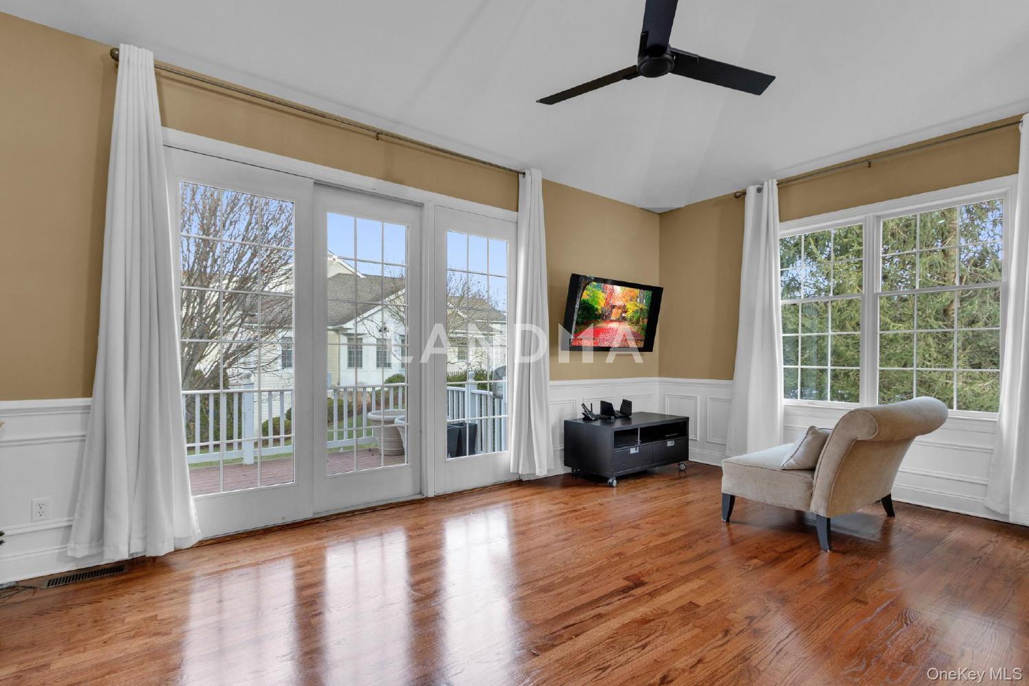 2 Bethpage Court 官网图片 6