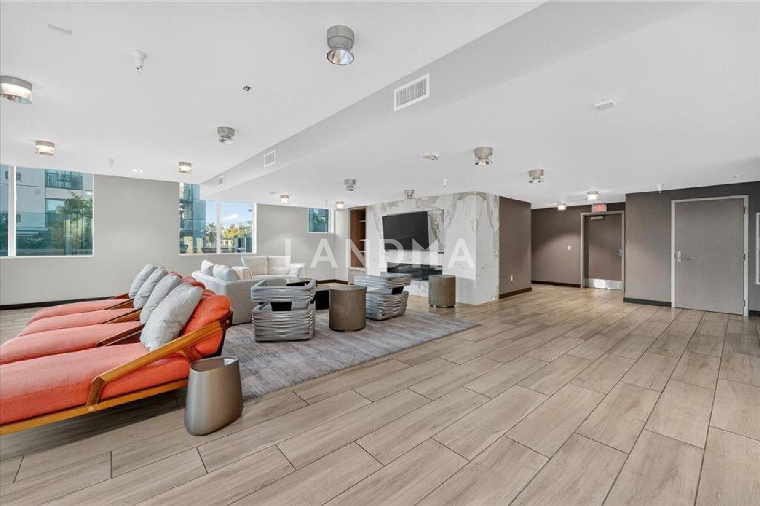 188 W Saint James Street #11101 官网图片 70