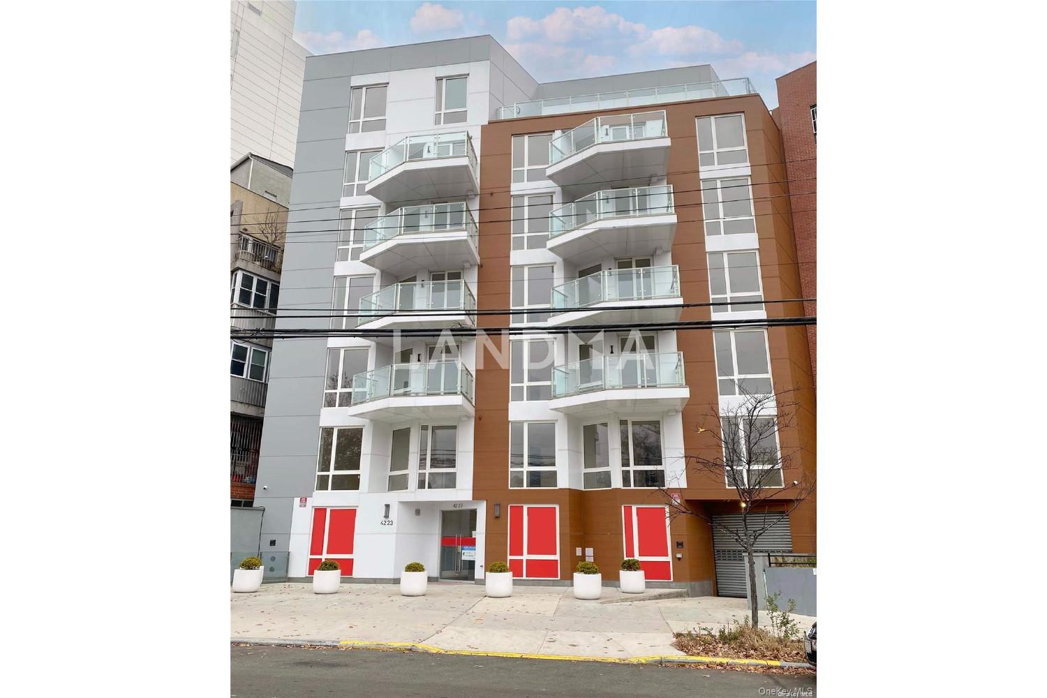 42-23 Parsons Boulevard  Unit 1E