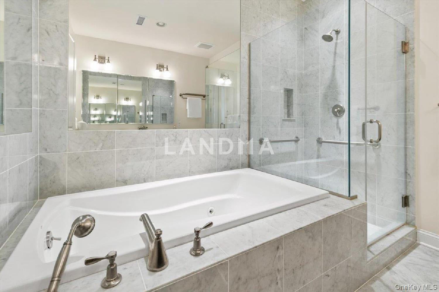 1 Christie Place  Unit 402E 官网图片 15