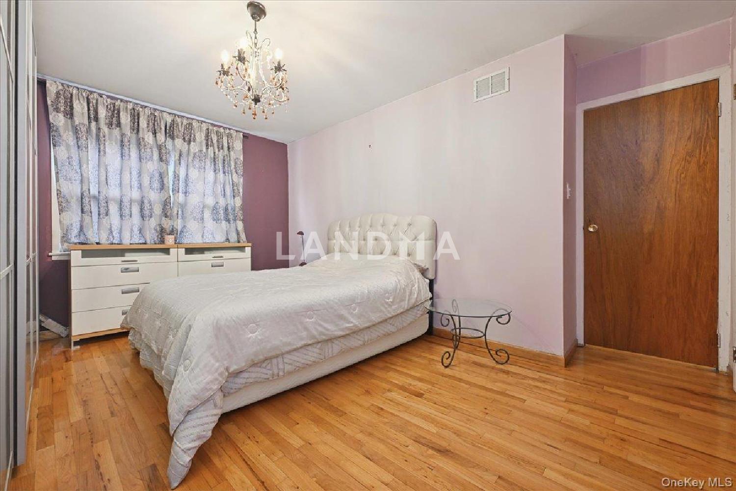 6239 Douglaston Parkway  Unit 19 官网图片 15