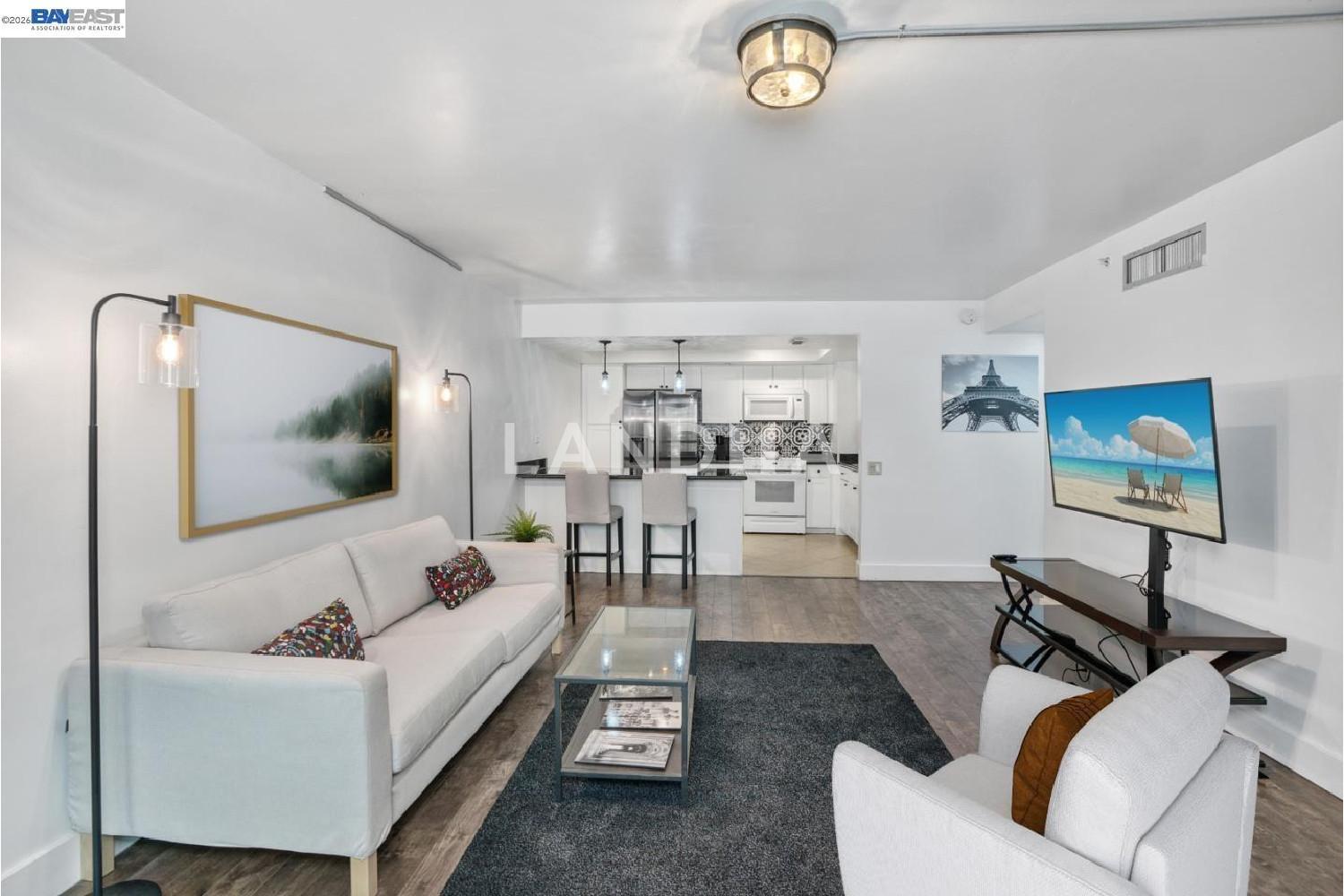 500 N St #205