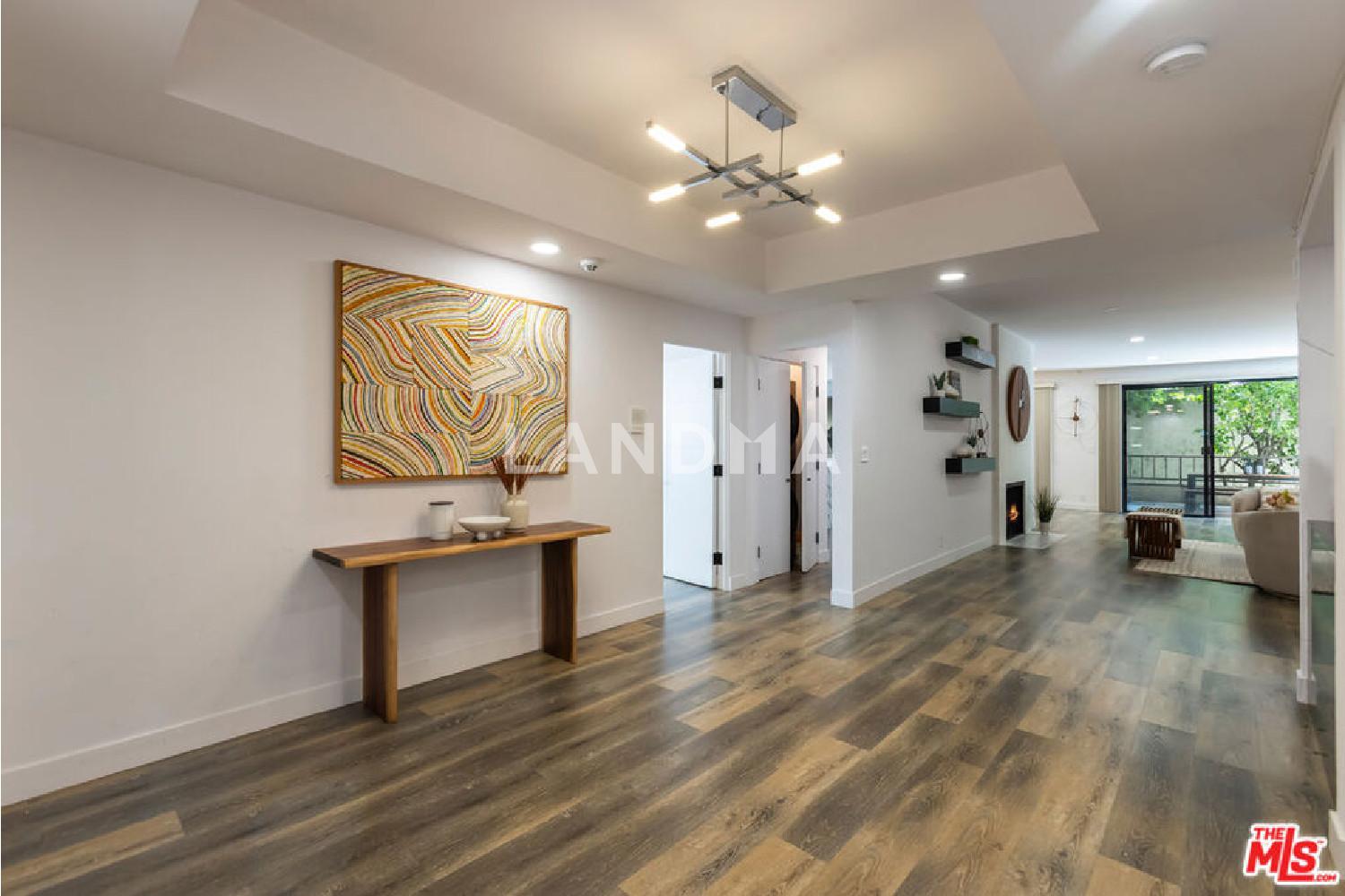 1210 N Kings Road #101 官网图片 7