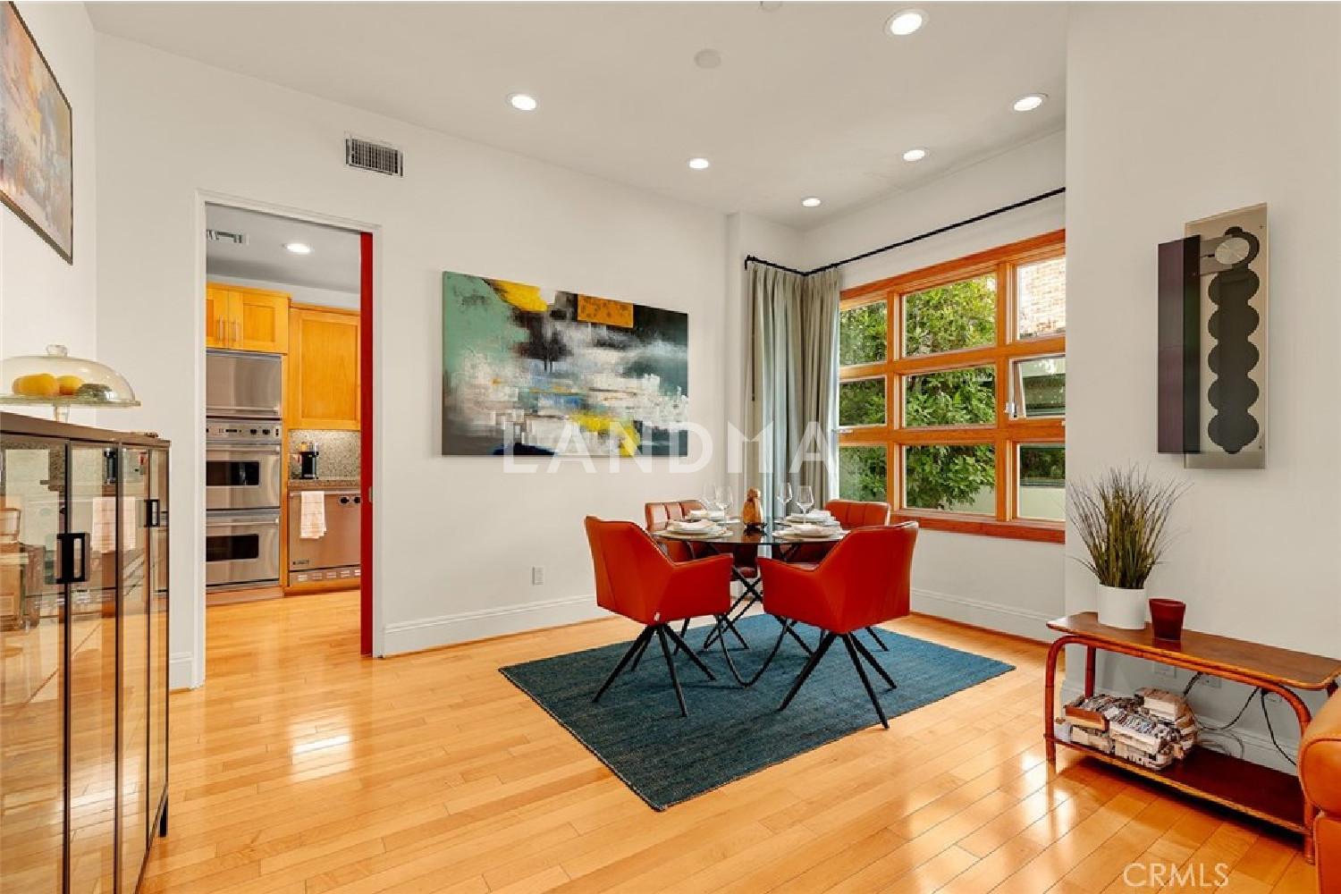 2323 S Beverly Glen Boulevard #9 官网图片 12
