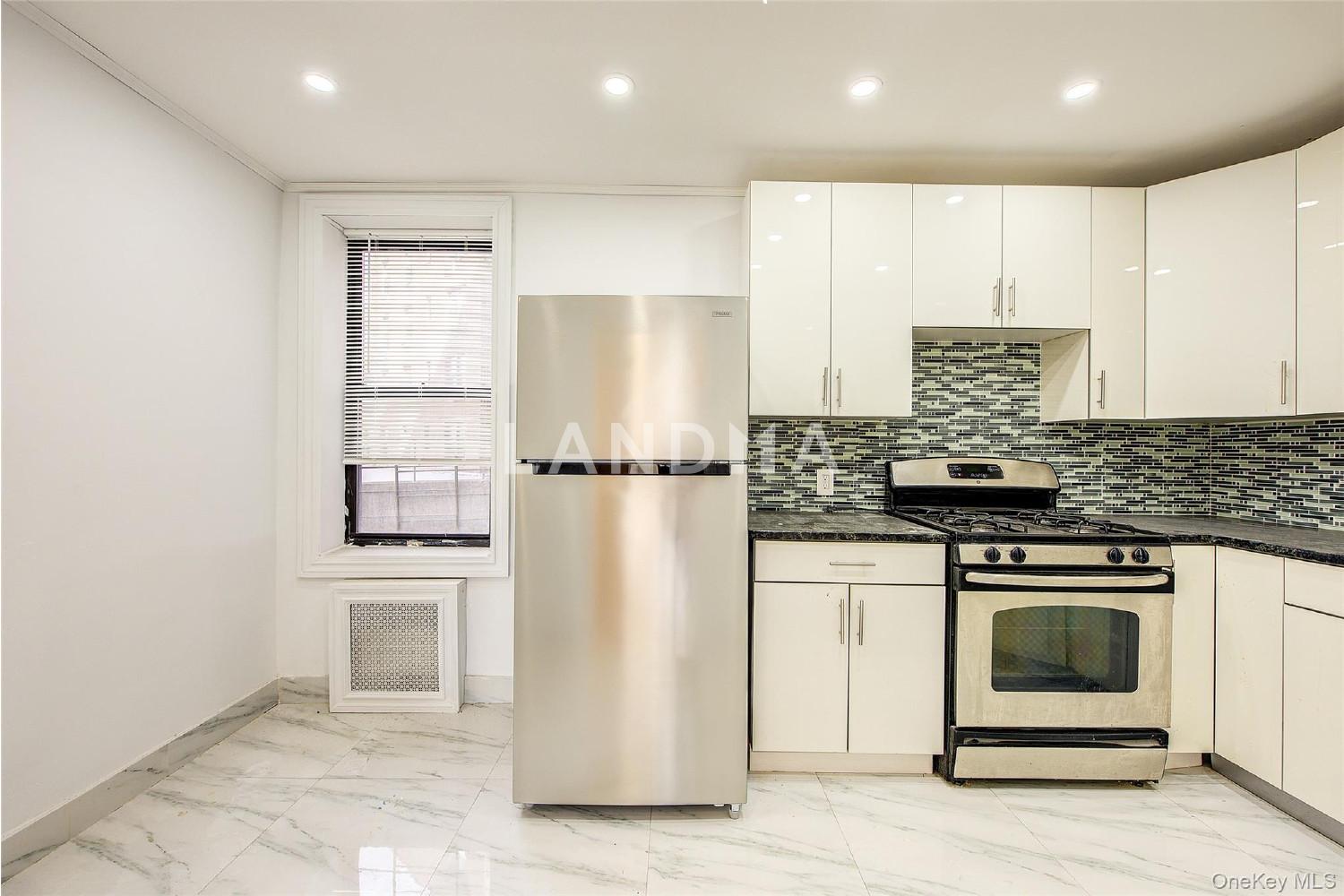 100-25 Queens Boulevard  Unit 2R 官网图片 17