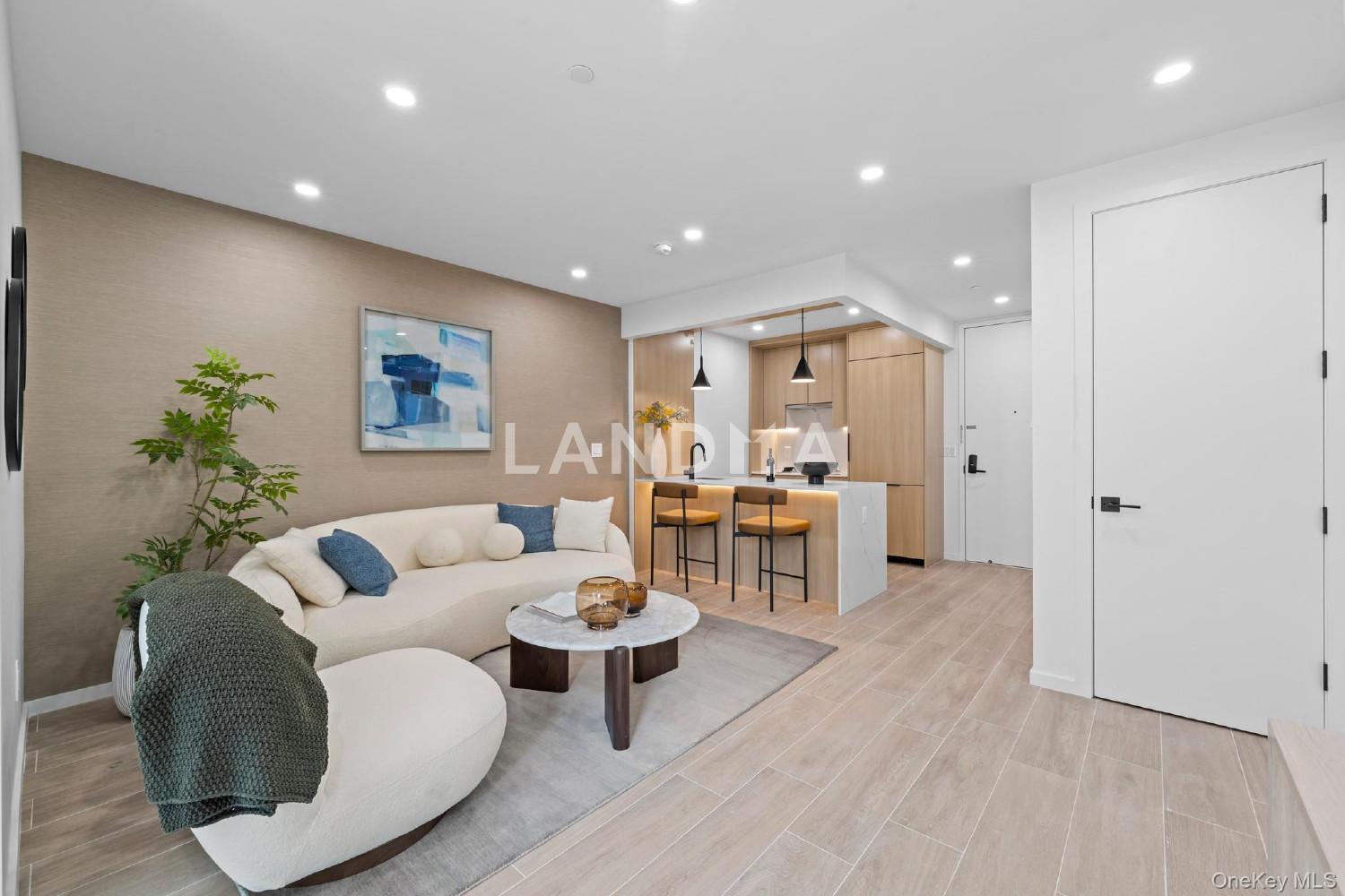366 Harman Street  Unit 2R