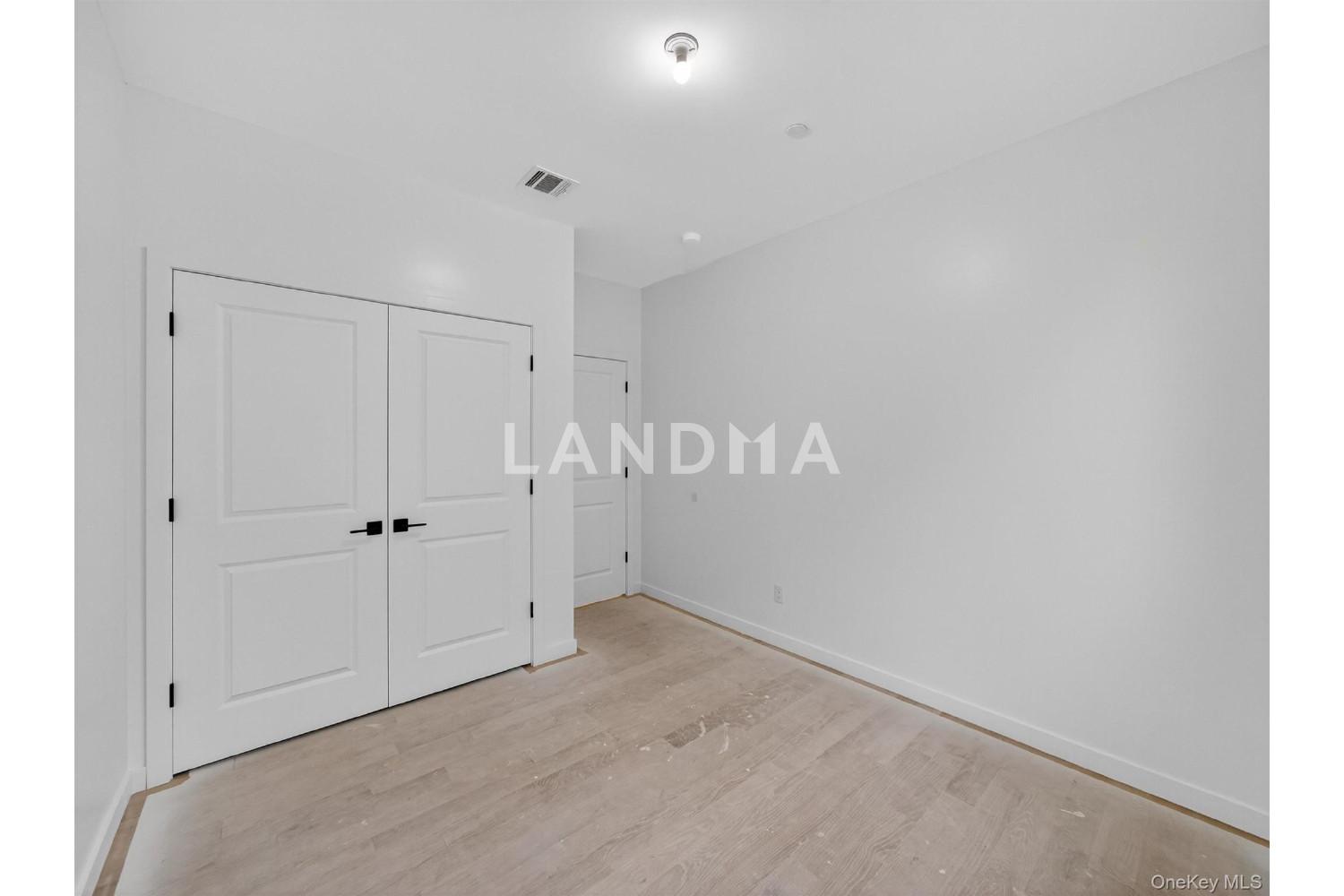 22 Johnson Street 官网图片 23