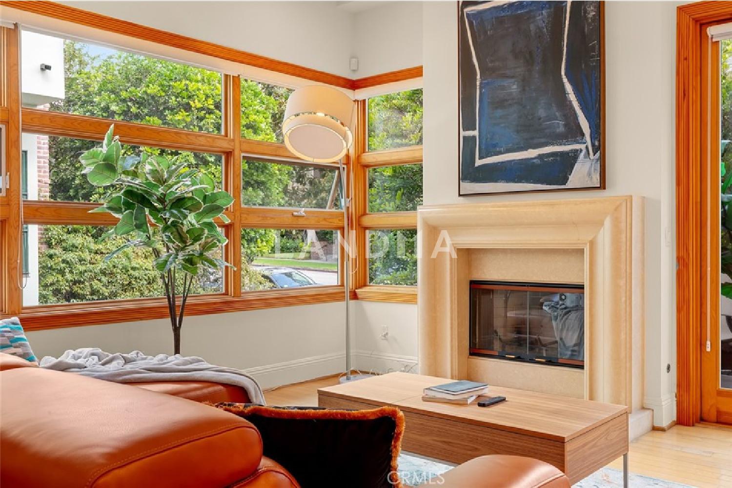 2323 S Beverly Glen Boulevard #9 官网图片 7