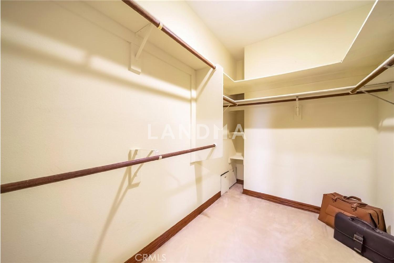 2008 S Bentley Avenue #5 官网图片 17