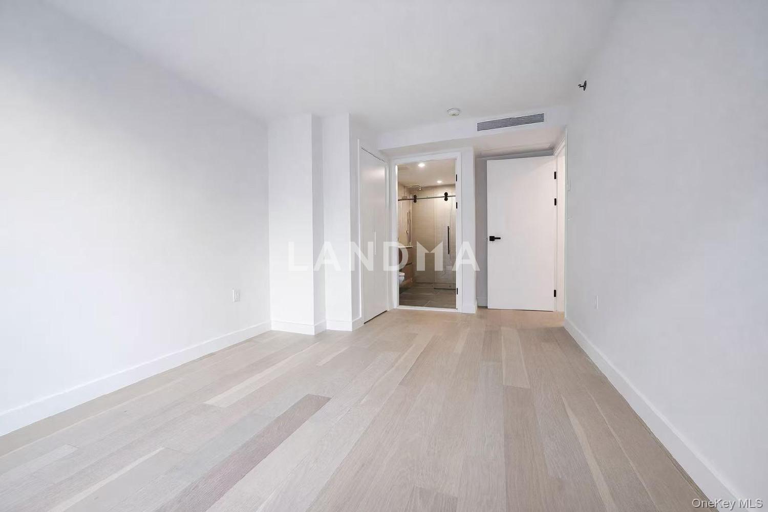 14449 Northern Boulevard  Unit 402 官网图片 10