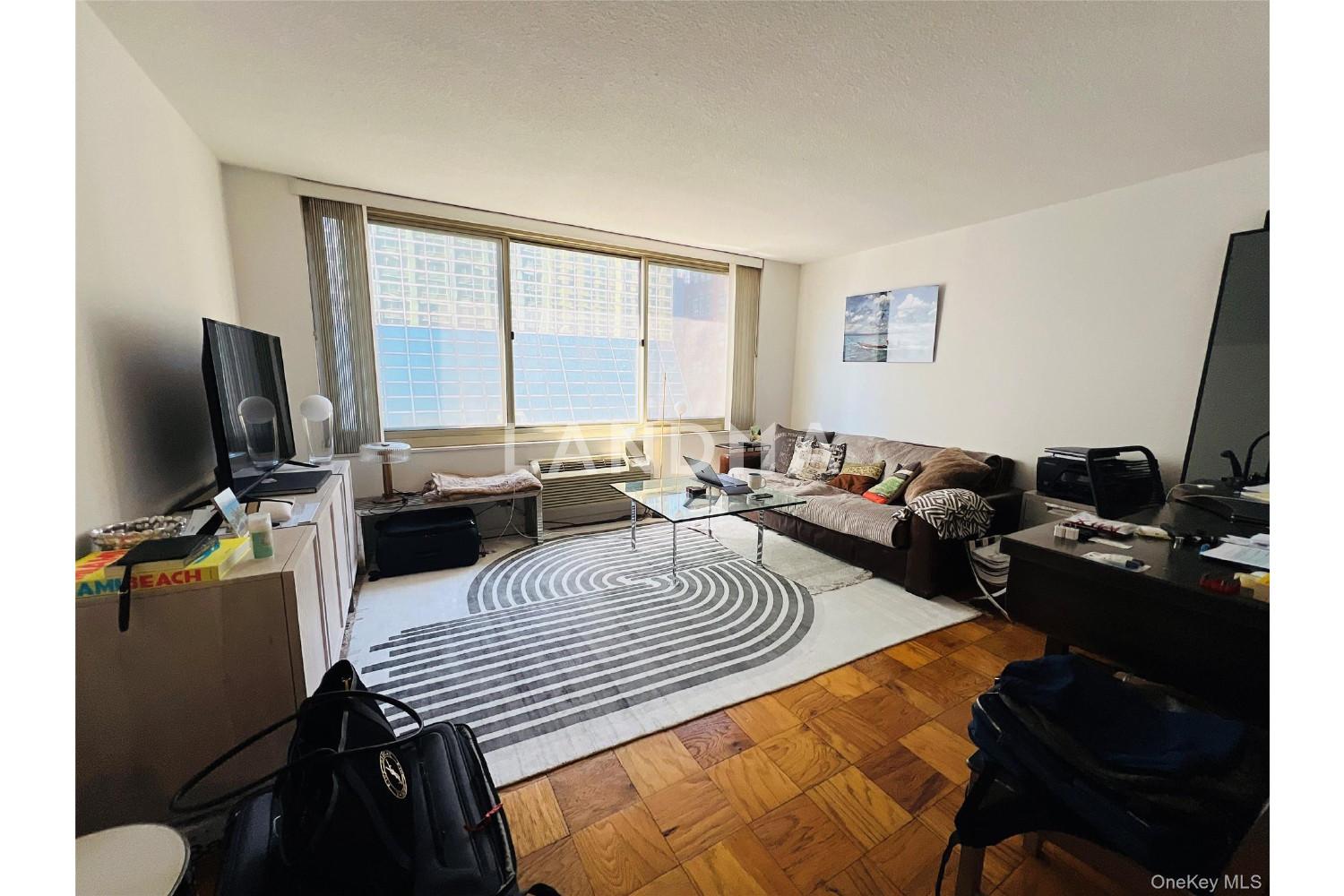333 E 45th Street  Unit 17F 官网图片 2