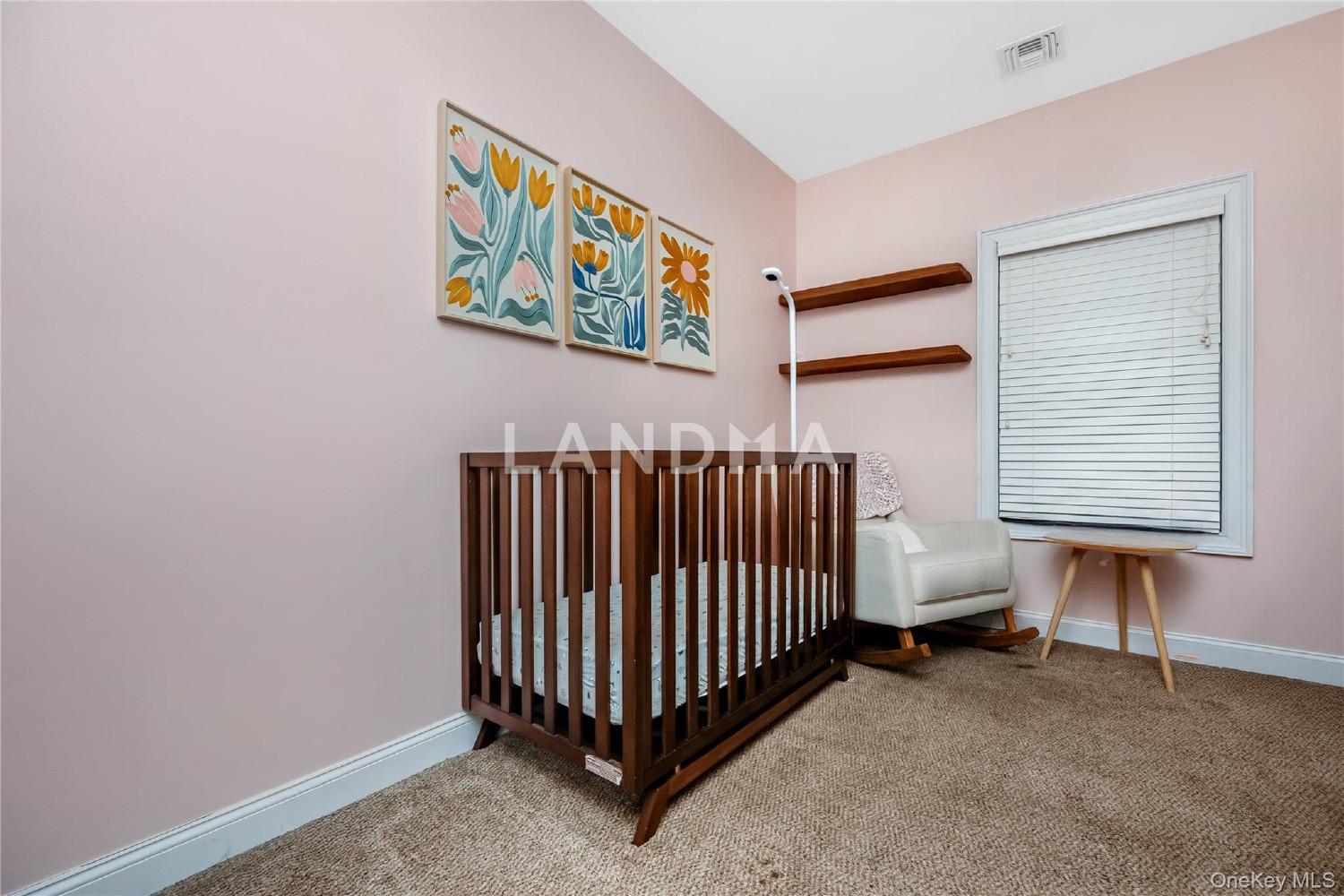 116 Stewart Avenue  Unit B 官网图片 14