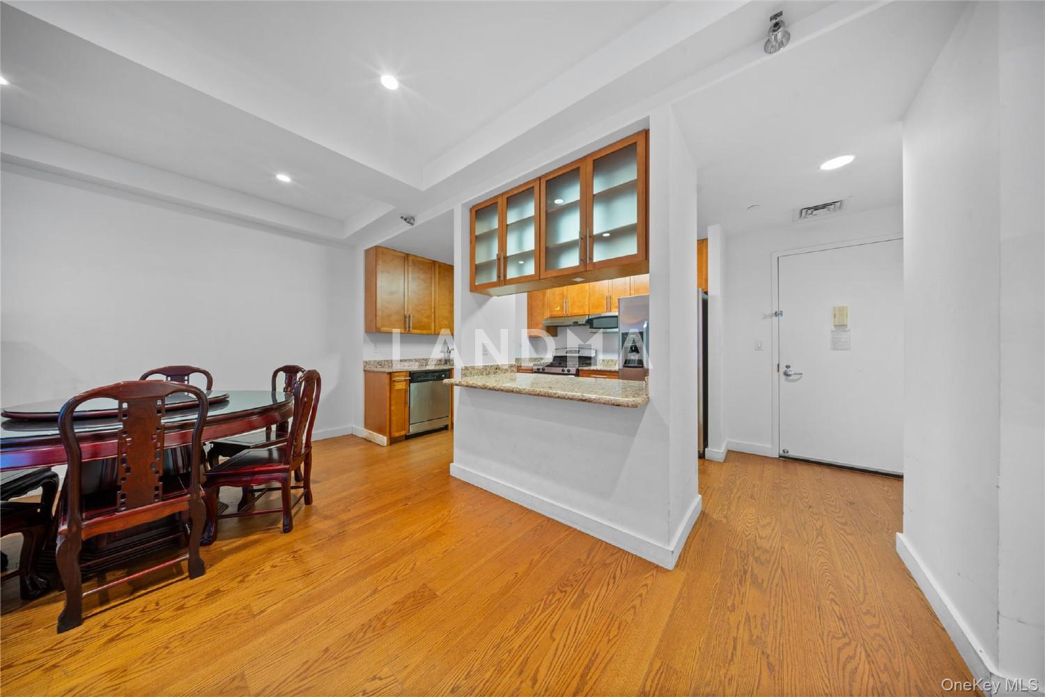 40-22 College point Boulevard  Unit 6H 官网图片 7