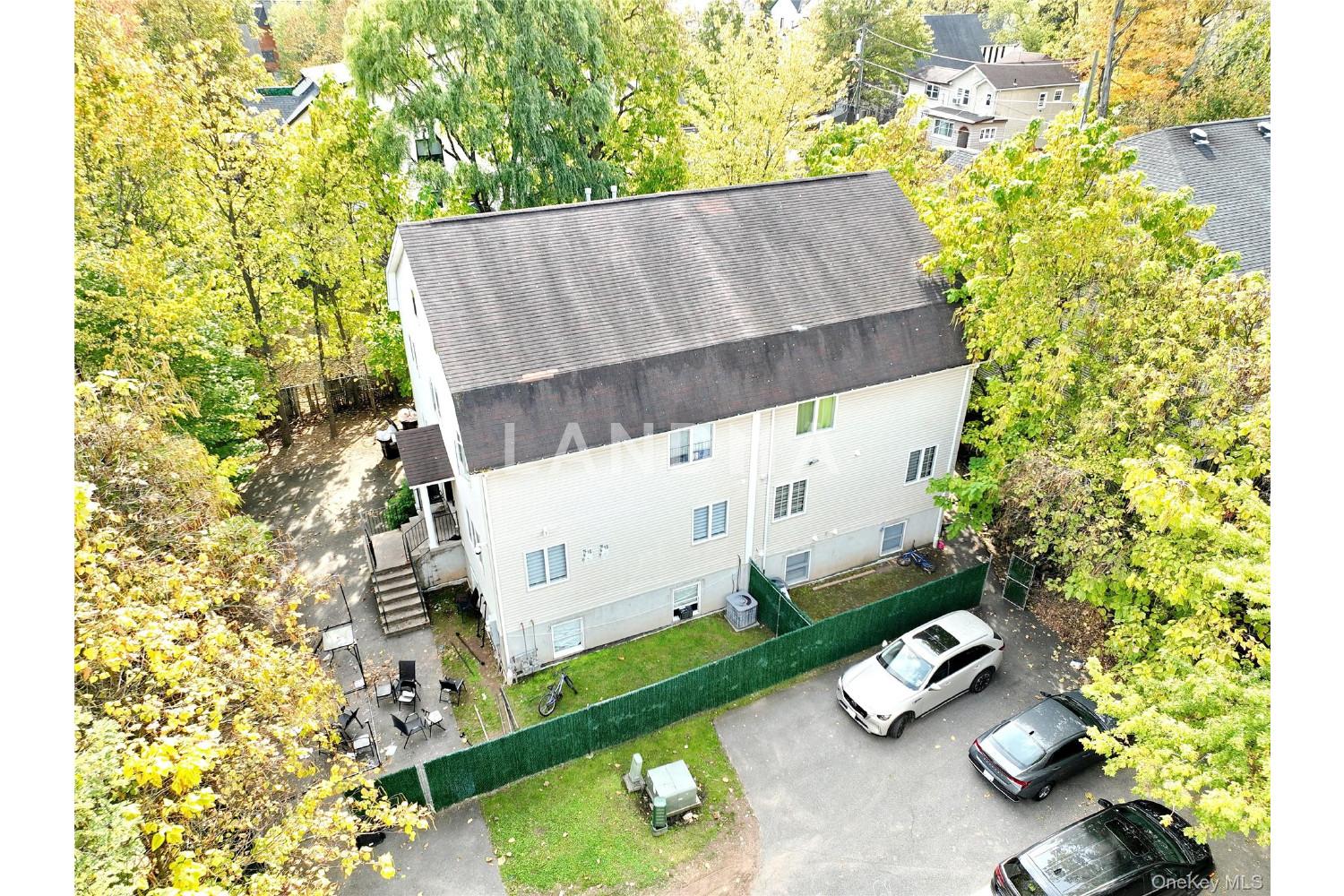 11 Laura Place  Unit 2