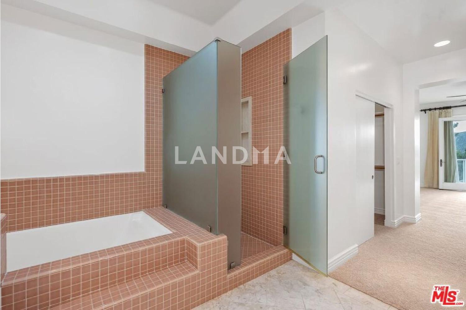 2042 Palisades Drive 官网图片 36