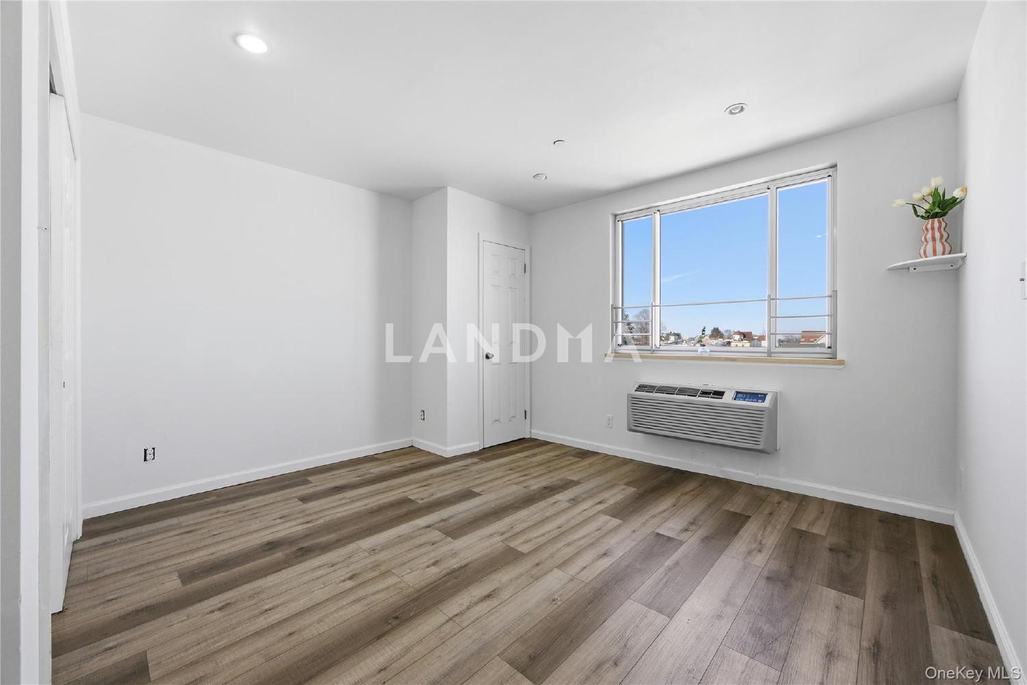 106-07 Northern Boulevard  Unit 5B 官网图片 11