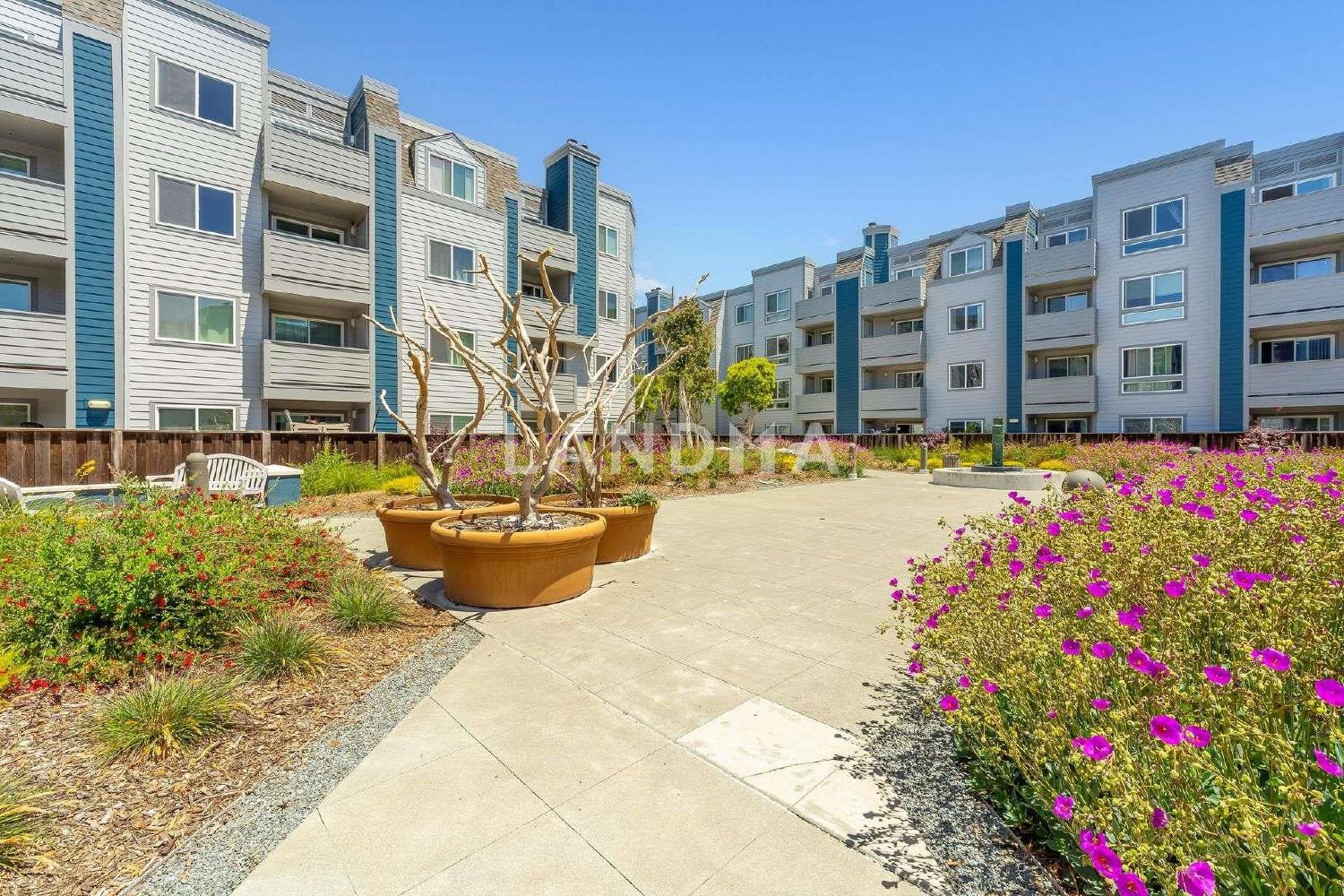 6400 Christie Ave #2215 官网图片 25