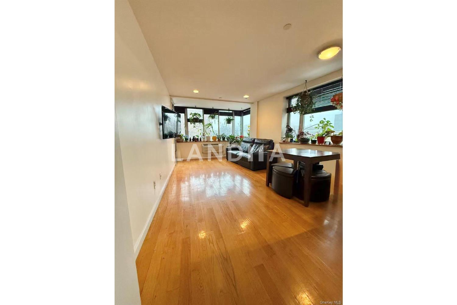 63-14 Queens Boulevard  Unit 3F 官网图片 2