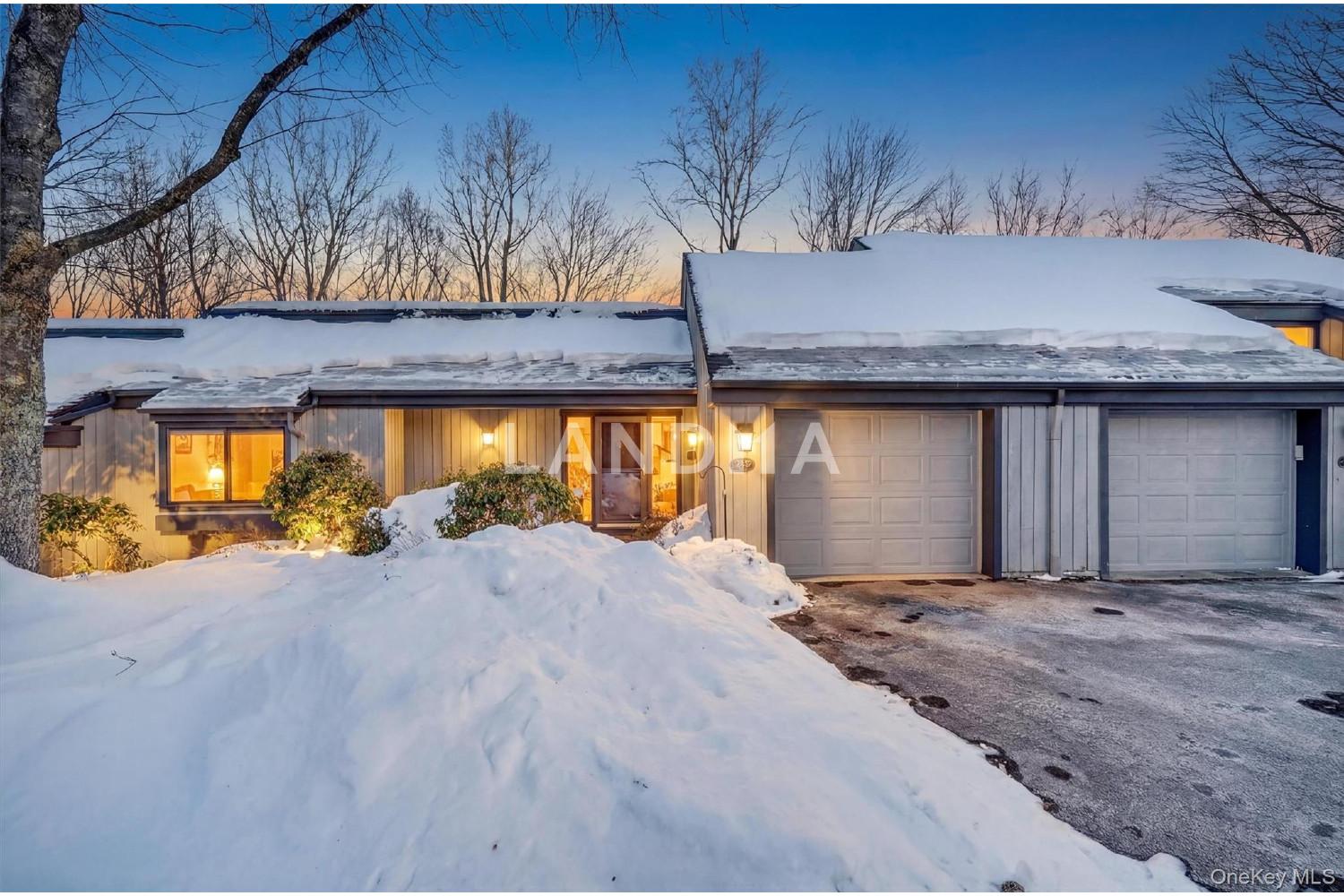 343 Heritage Hills  Unit B