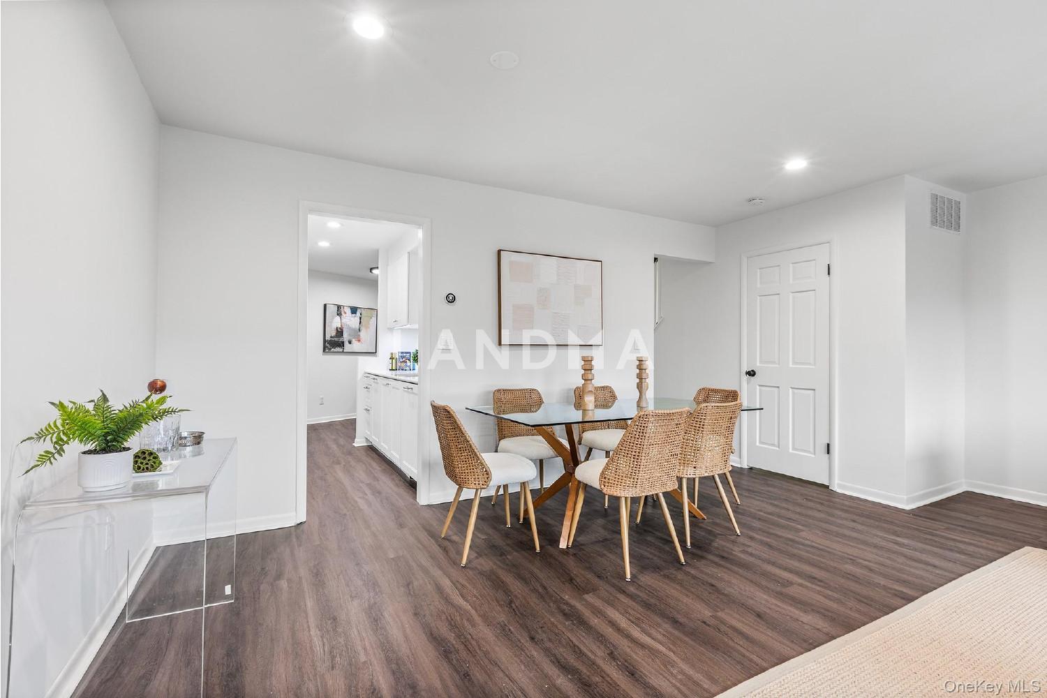 25 Barker Street  Unit 406 官网图片 9