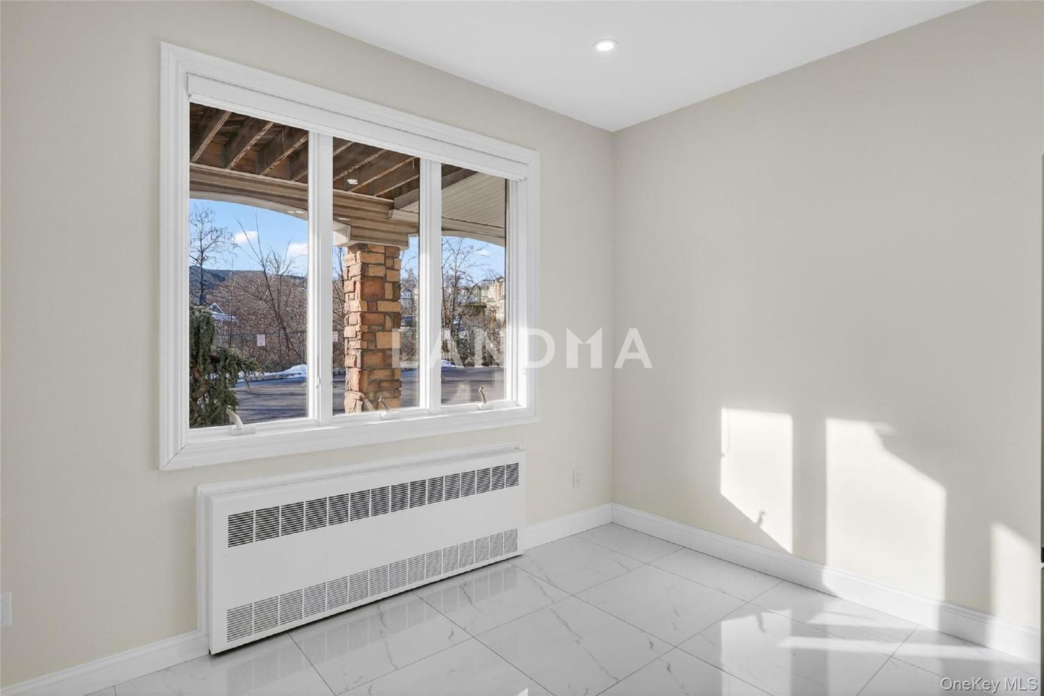2 Bluefield Drive  Unit 103 官网图片 16