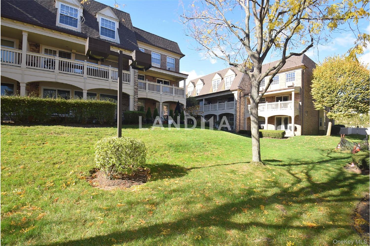 12-32 Diane Place  Unit 204 L 官网图片 12