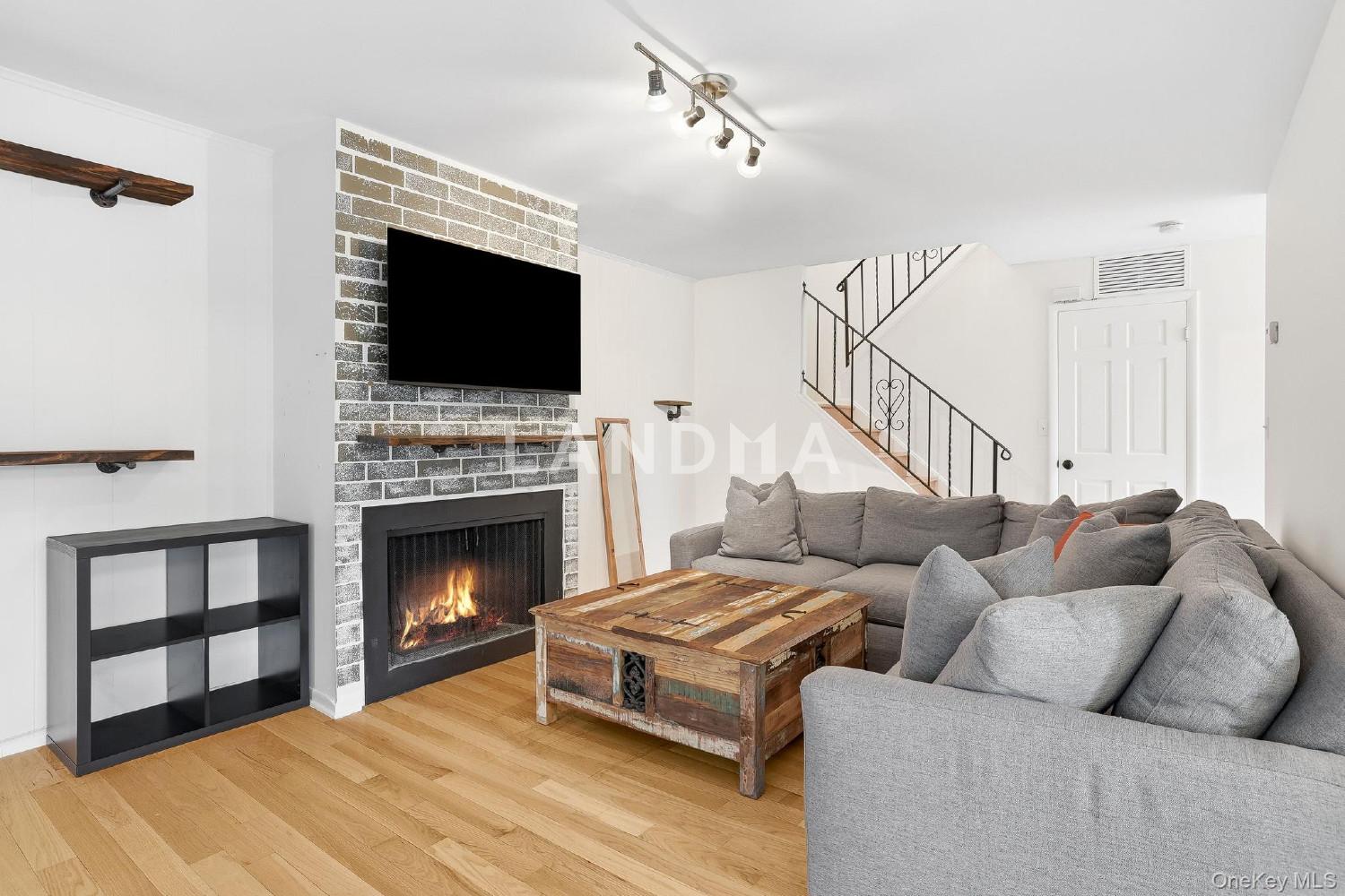 25 Barker Street  Unit 315 官网图片 5