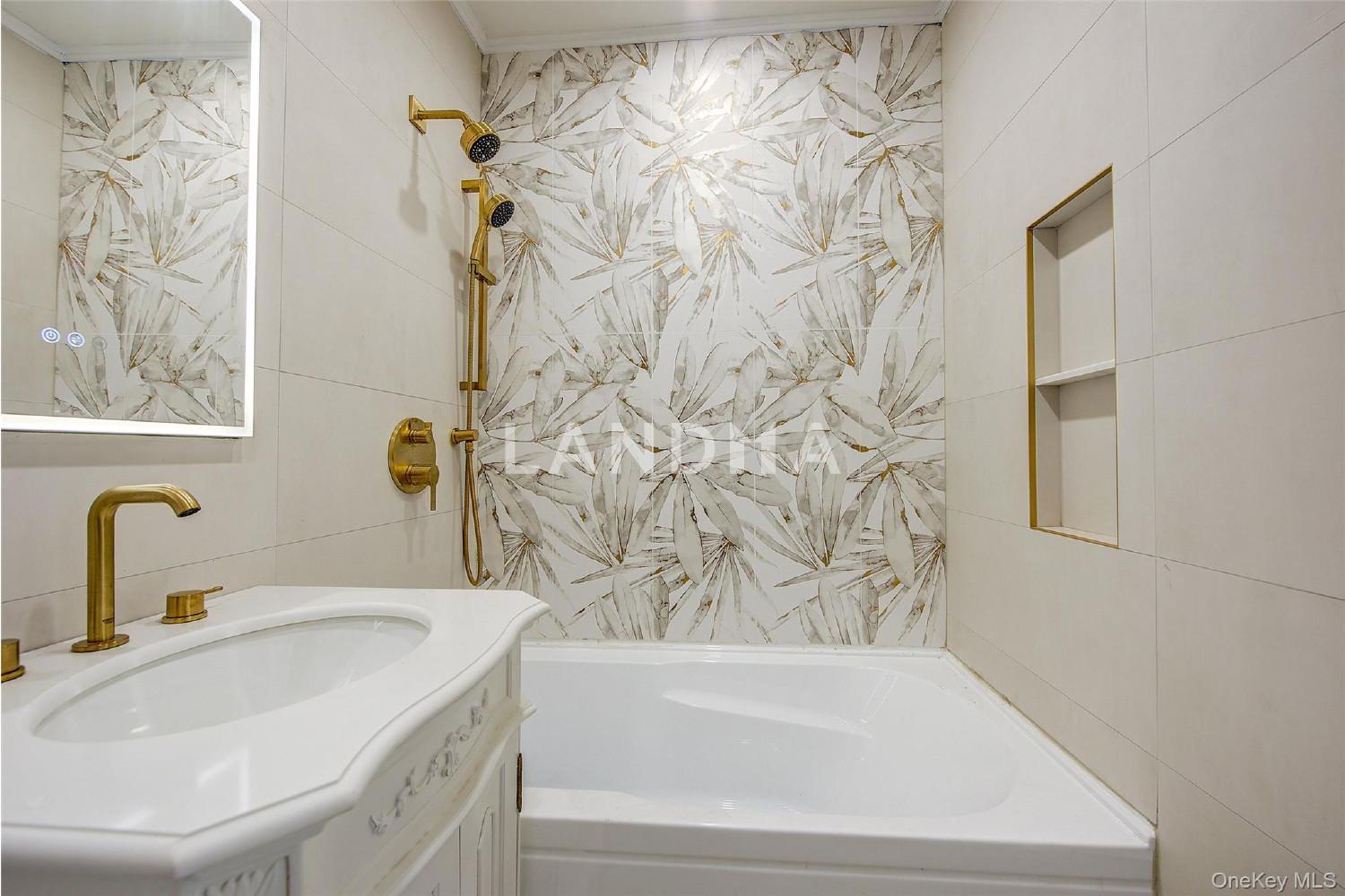 100-25 Queens Boulevard  Unit 2R 官网图片 31