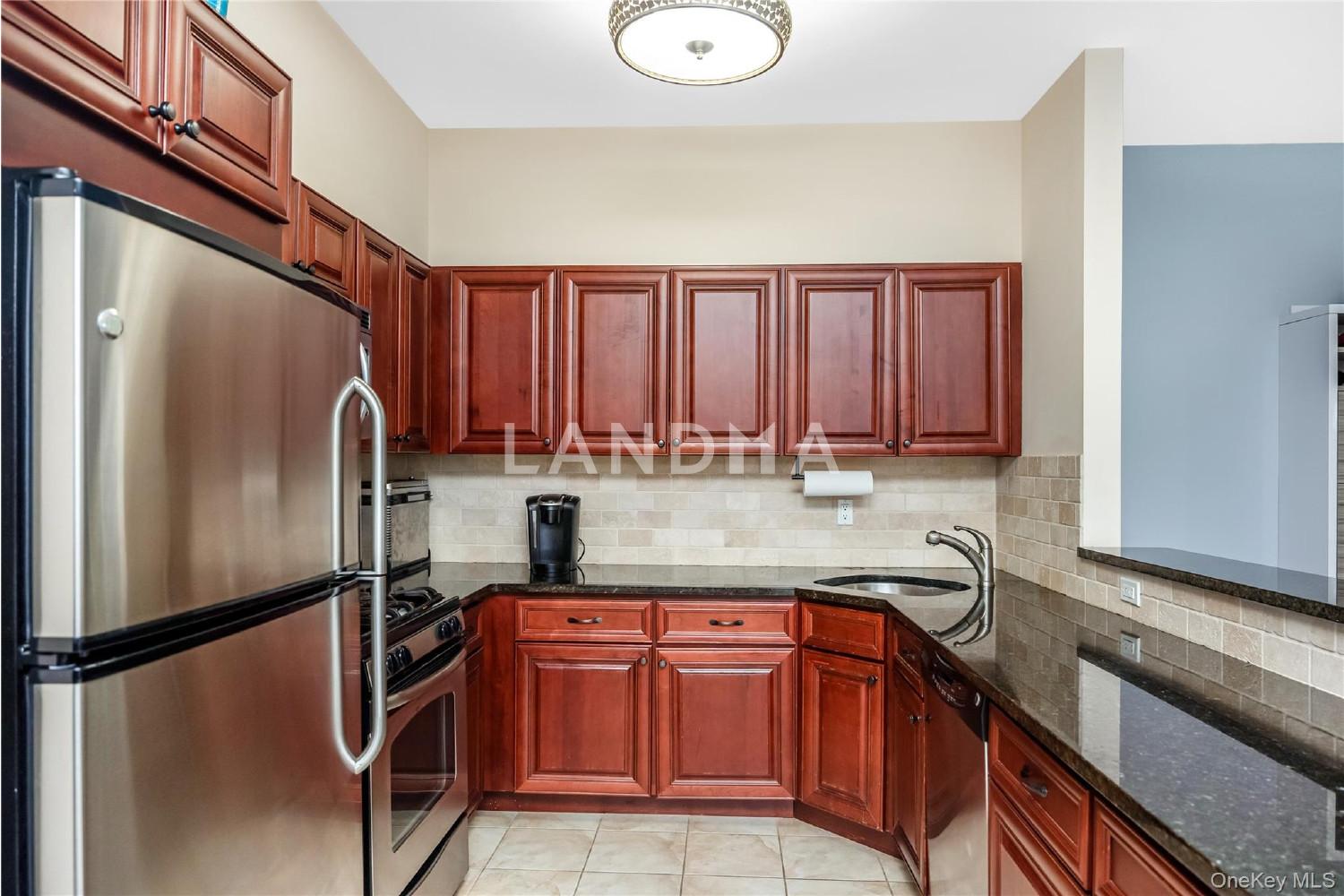 116 Stewart Avenue  Unit B 官网图片 8