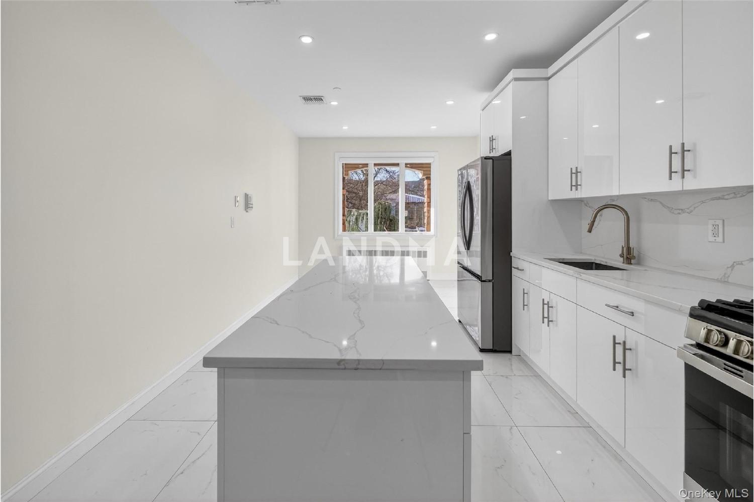 2 Bluefield Drive  Unit 103 官网图片 10