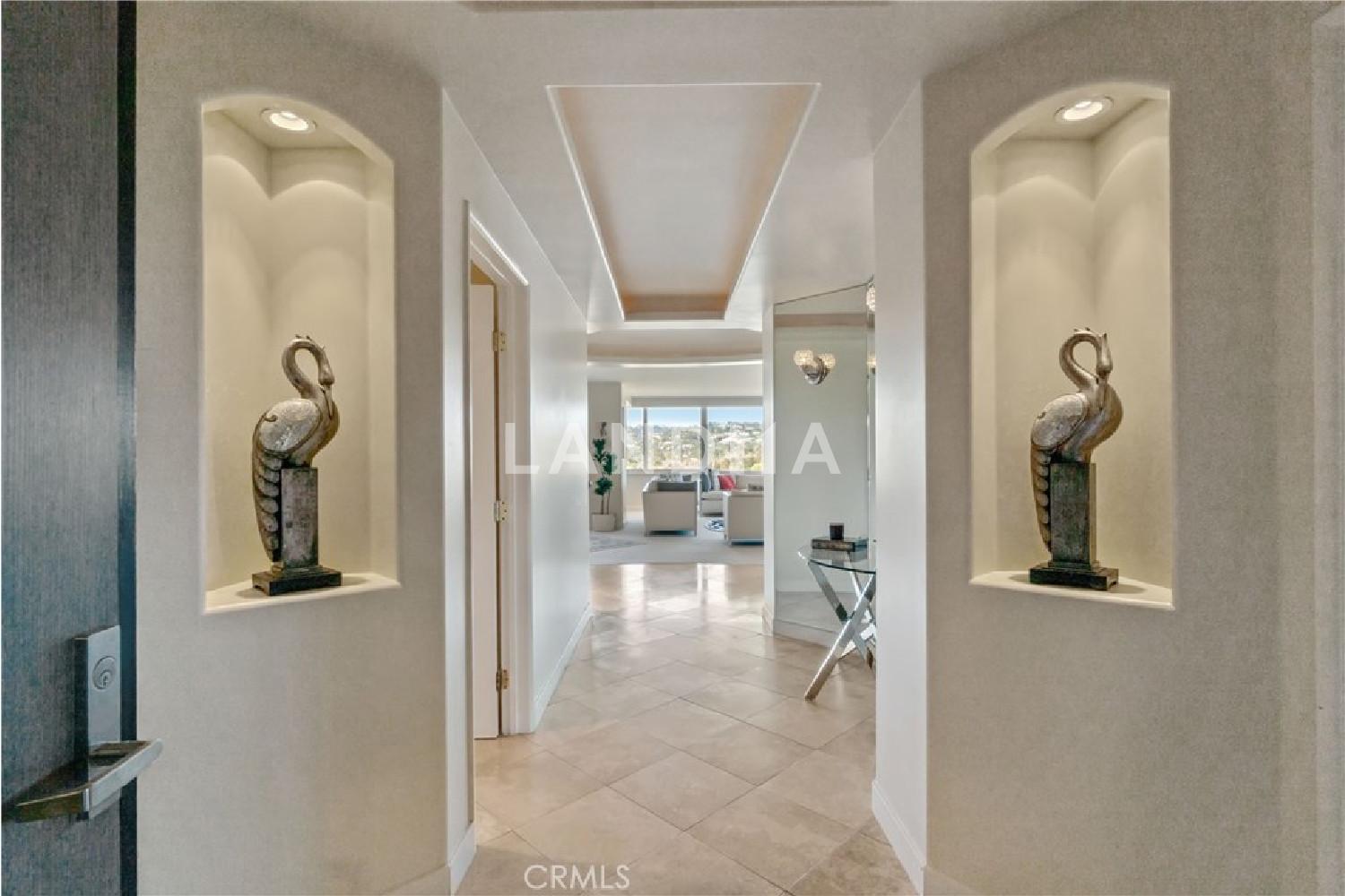 875 Comstock Avenue #16A
