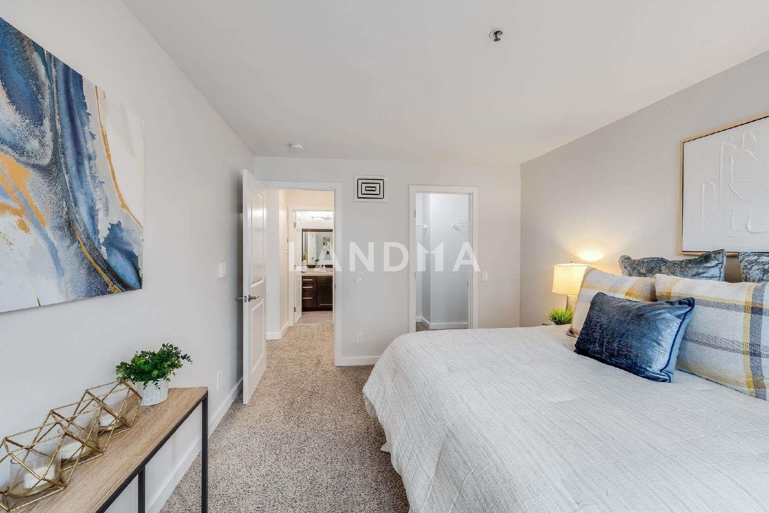6400 Christie Ave #2215 官网图片 15