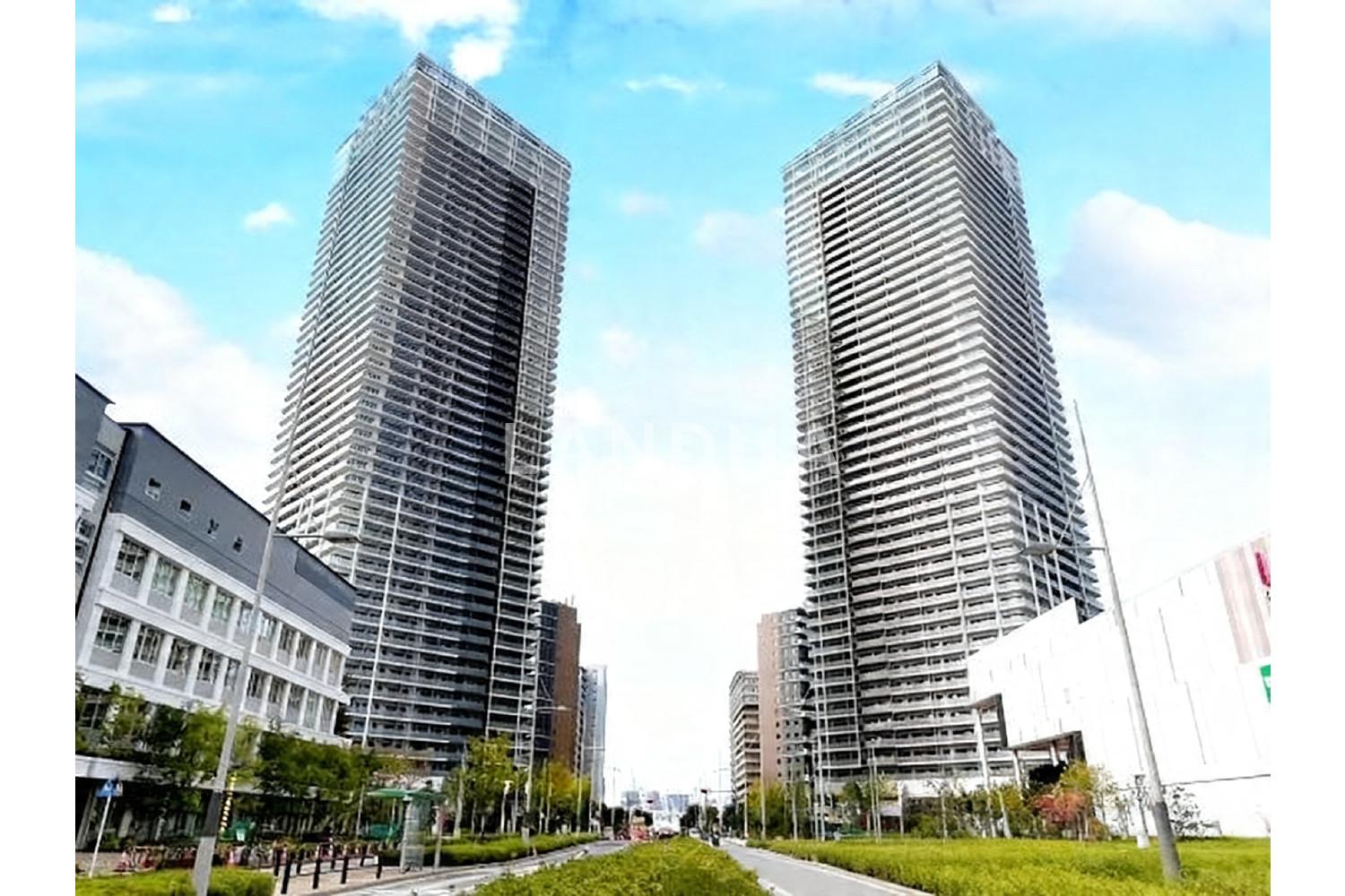 ＨＡＲＵＭＩ　ＦＬＡＧ　ＰＡＲＫ　ＶＩＬＬＡＧＥ