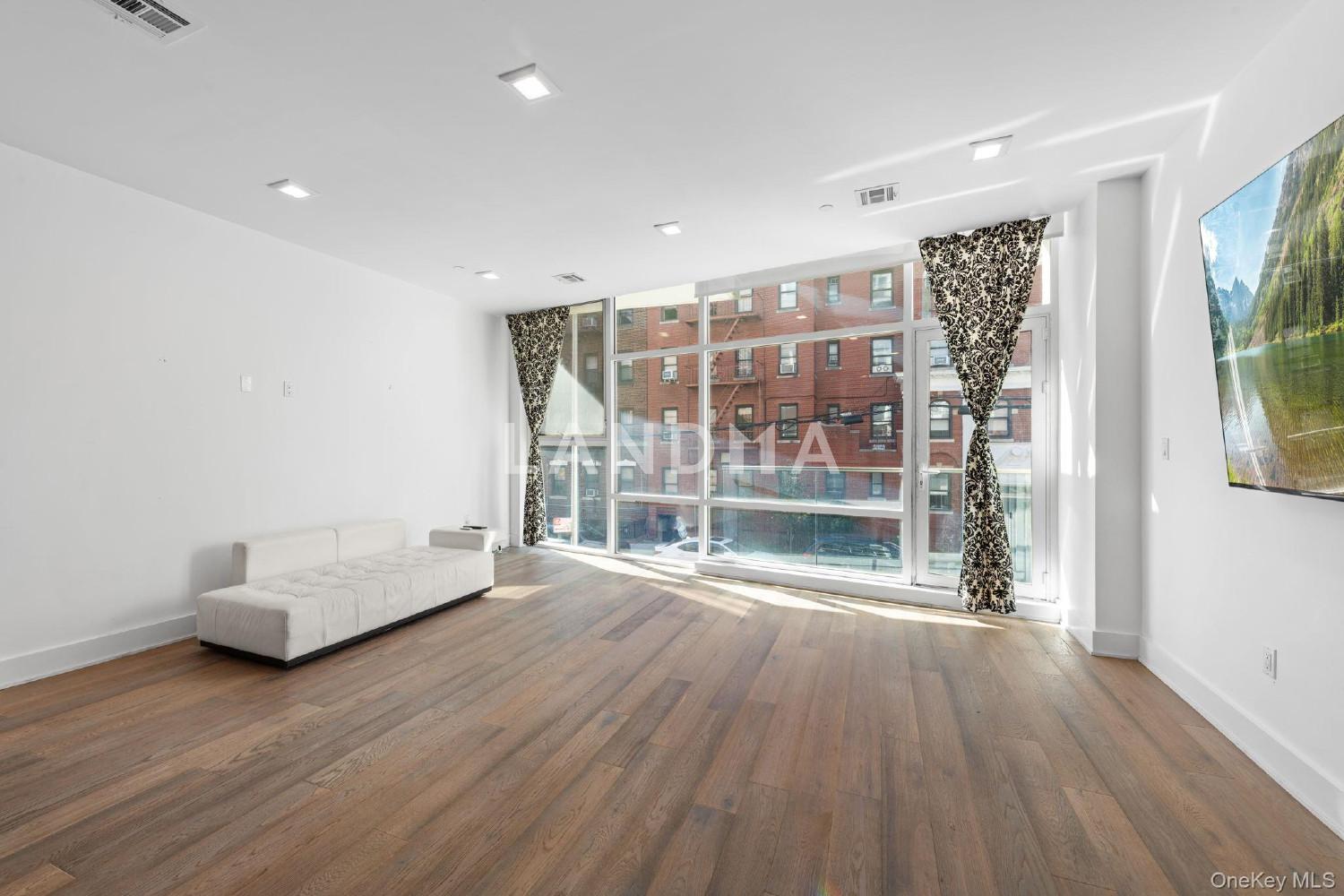 1769 E 13th Street  Unit 2B 官网图片 5