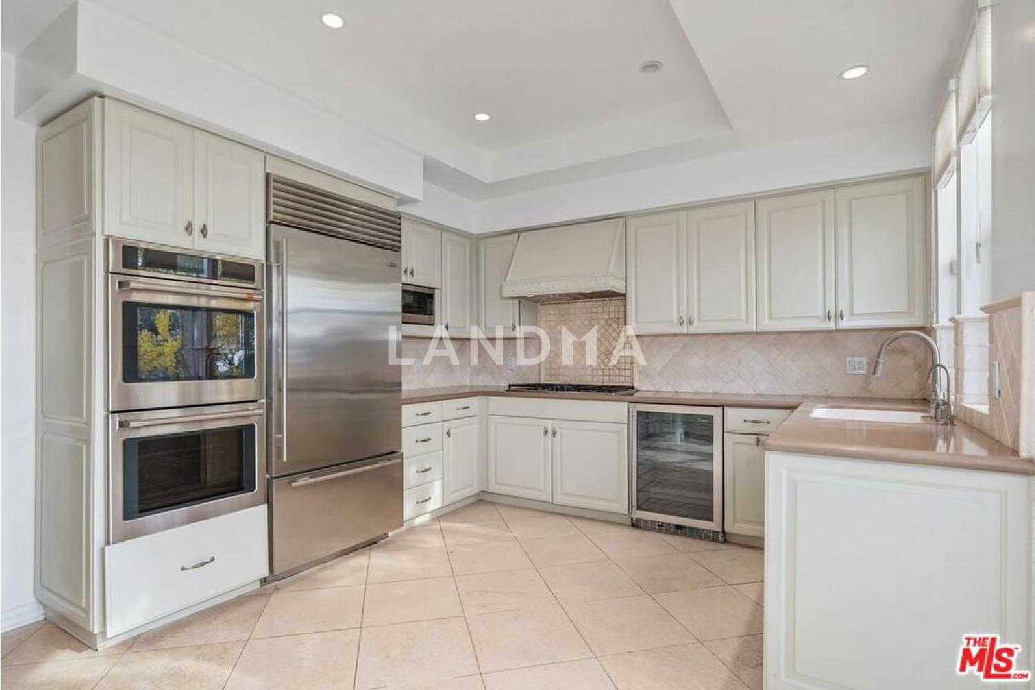 2042 Palisades Drive 官网图片 23