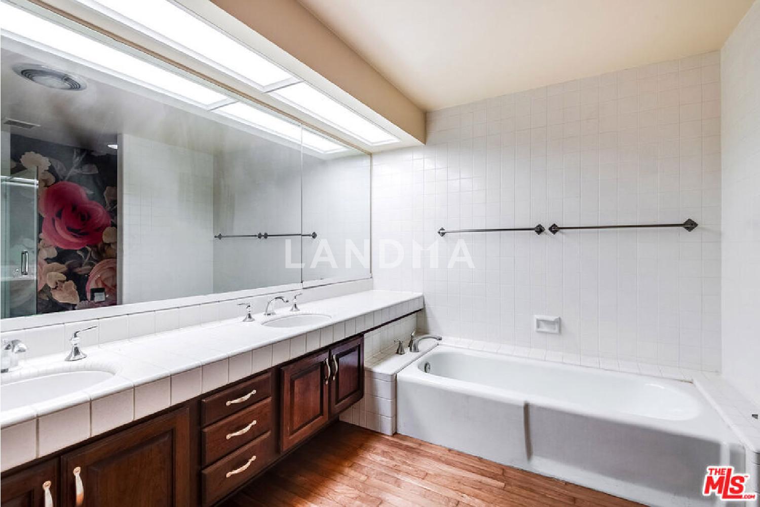 211 S Spalding Drive #107N 官网图片 15