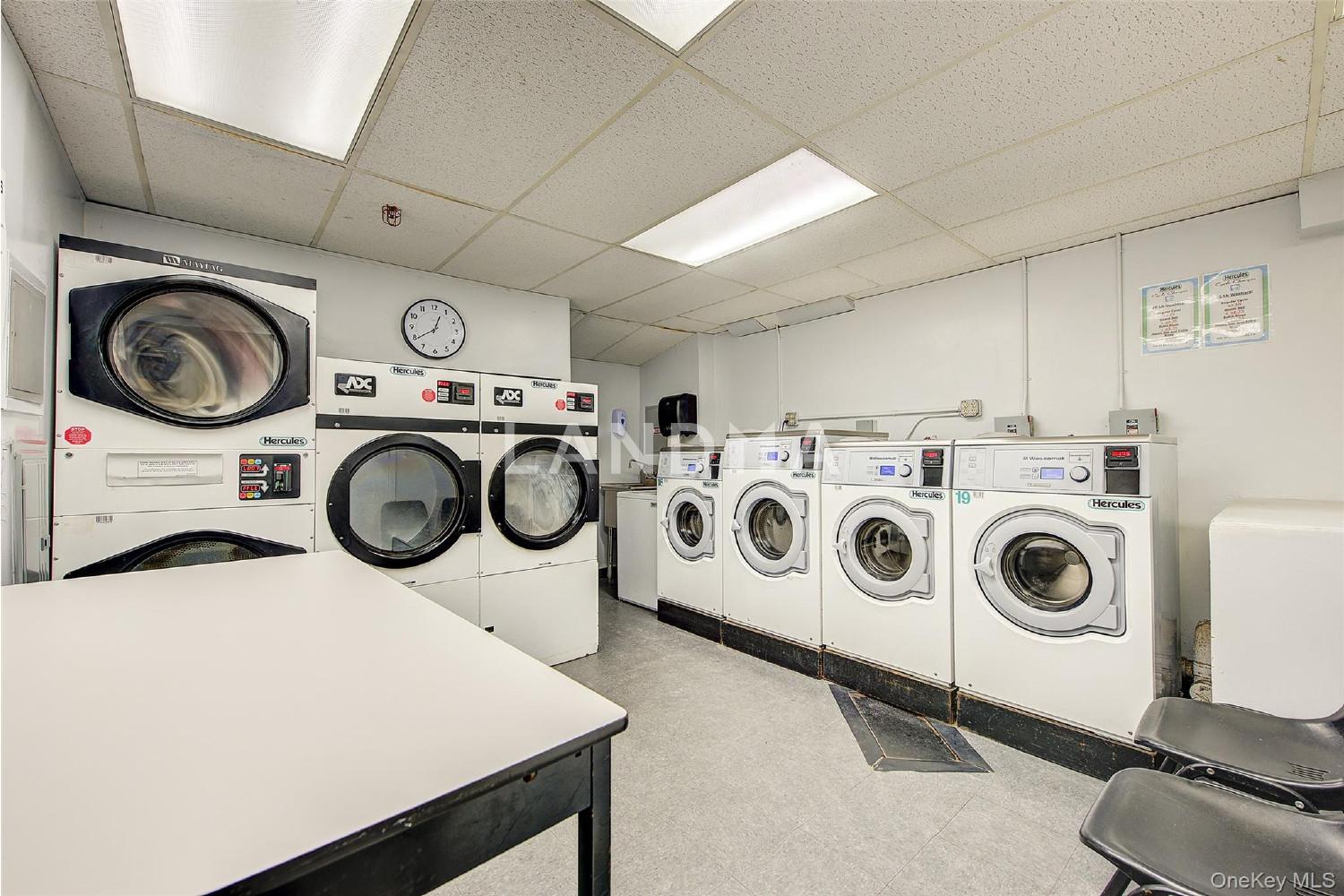 100-25 Queens Boulevard  Unit 2R 官网图片 35