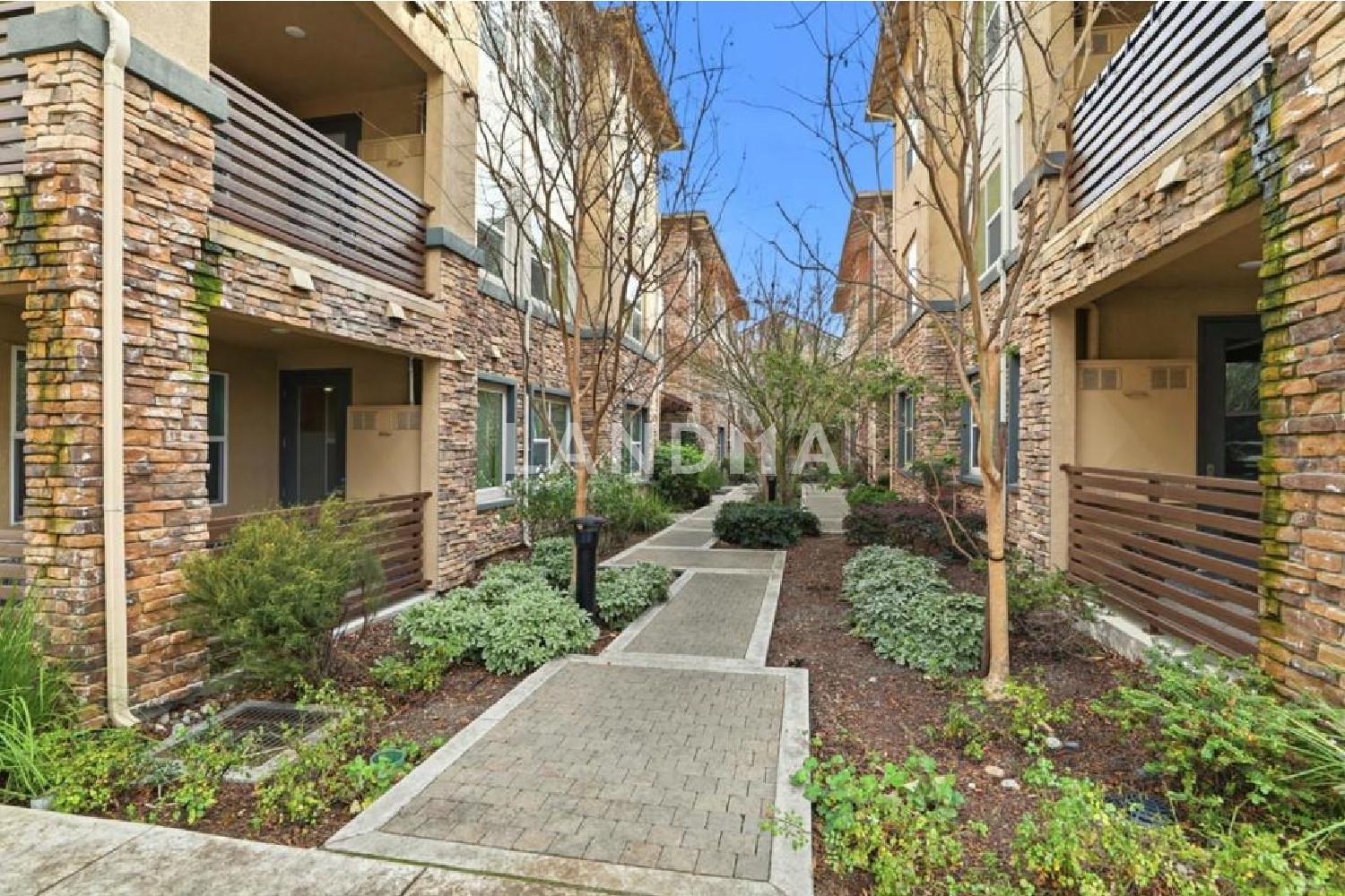 1120 Karby Terrace #203 官网图片 17