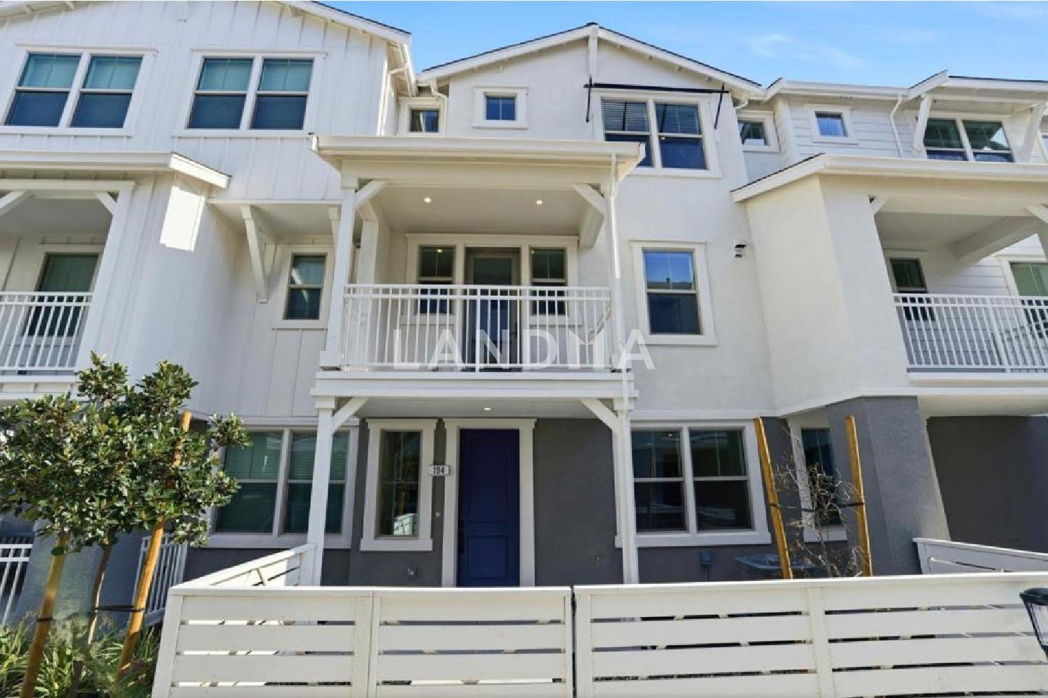 194 Oak Circle