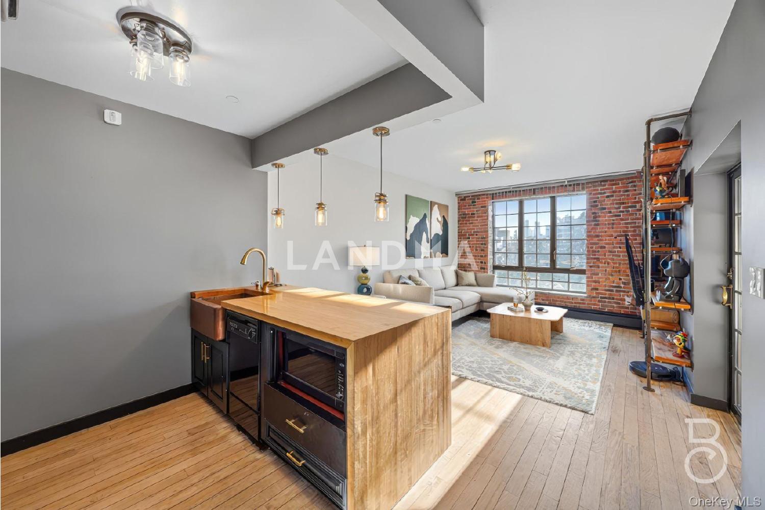 25-25 Newtown Avenue  Unit 4B 官网图片 3