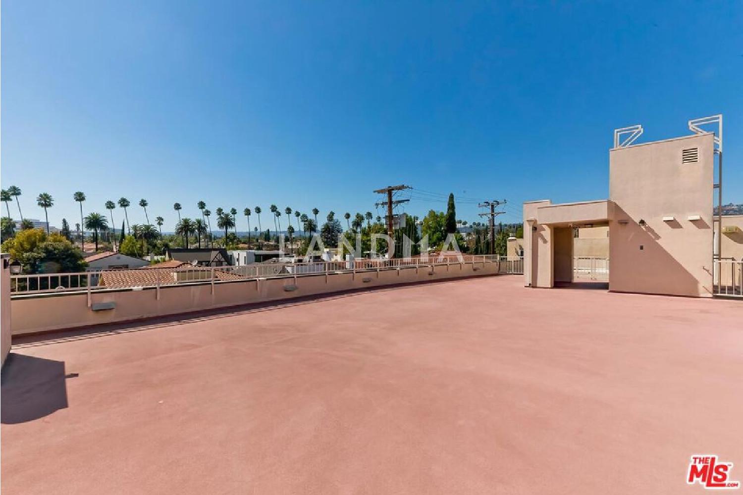 121 N Almont Drive #205 官网图片 19