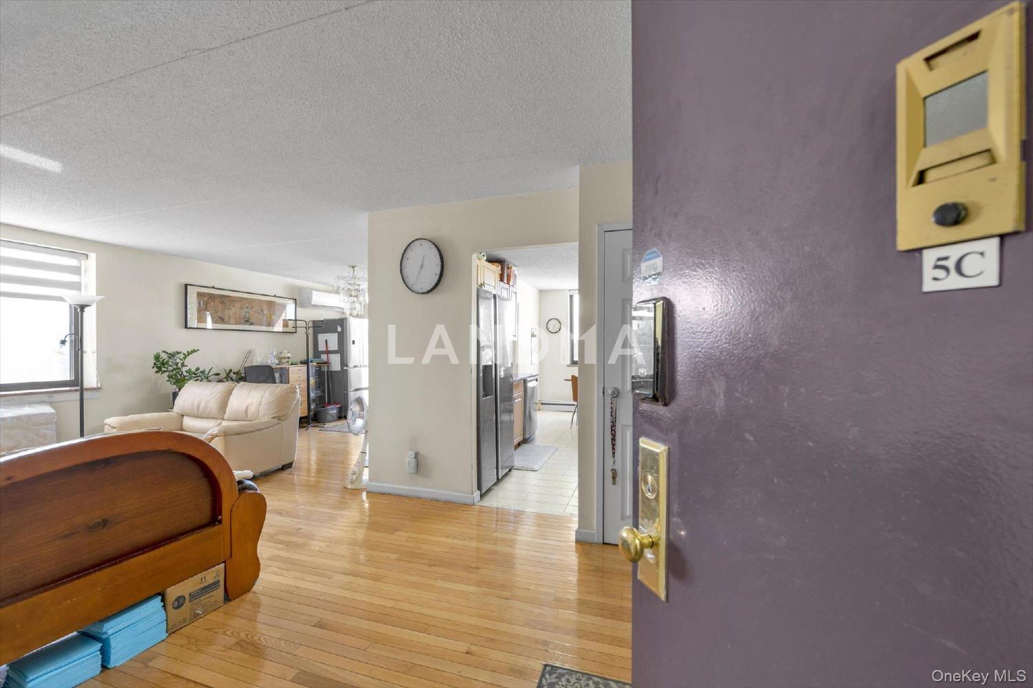 14477 Roosevelt Avenue  Unit 5C 官网图片 2