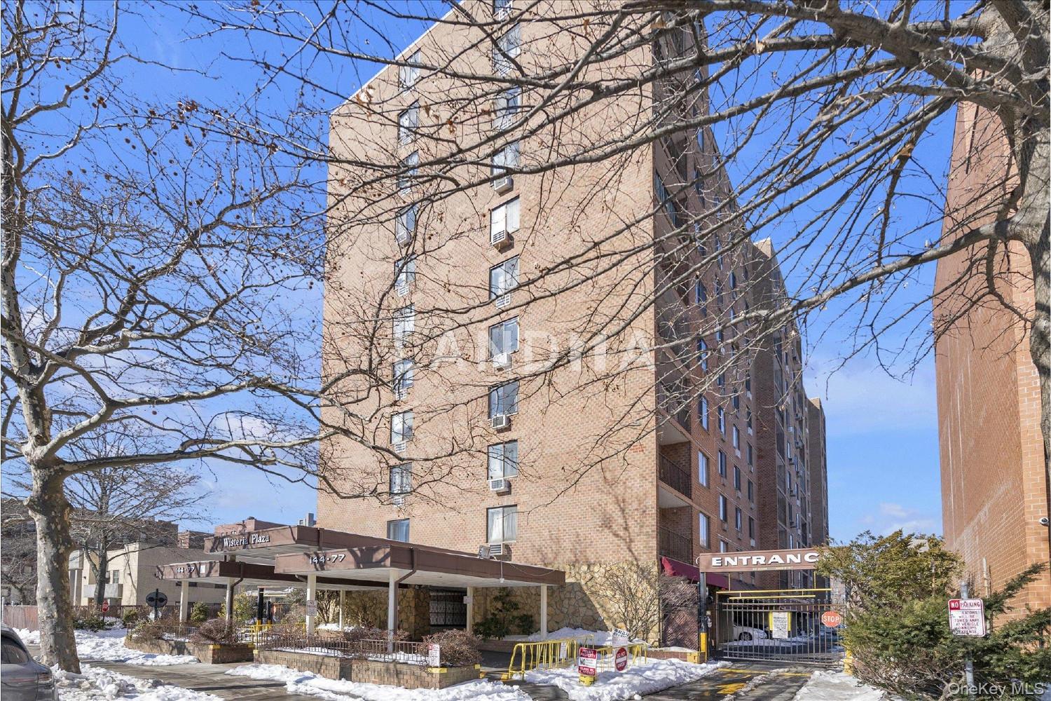 14477 Roosevelt Avenue  Unit 5C