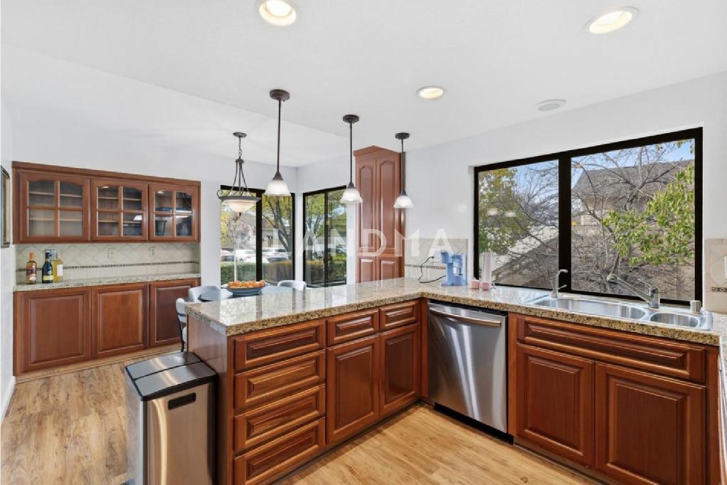 8449 Traminer Court 官网图片 14