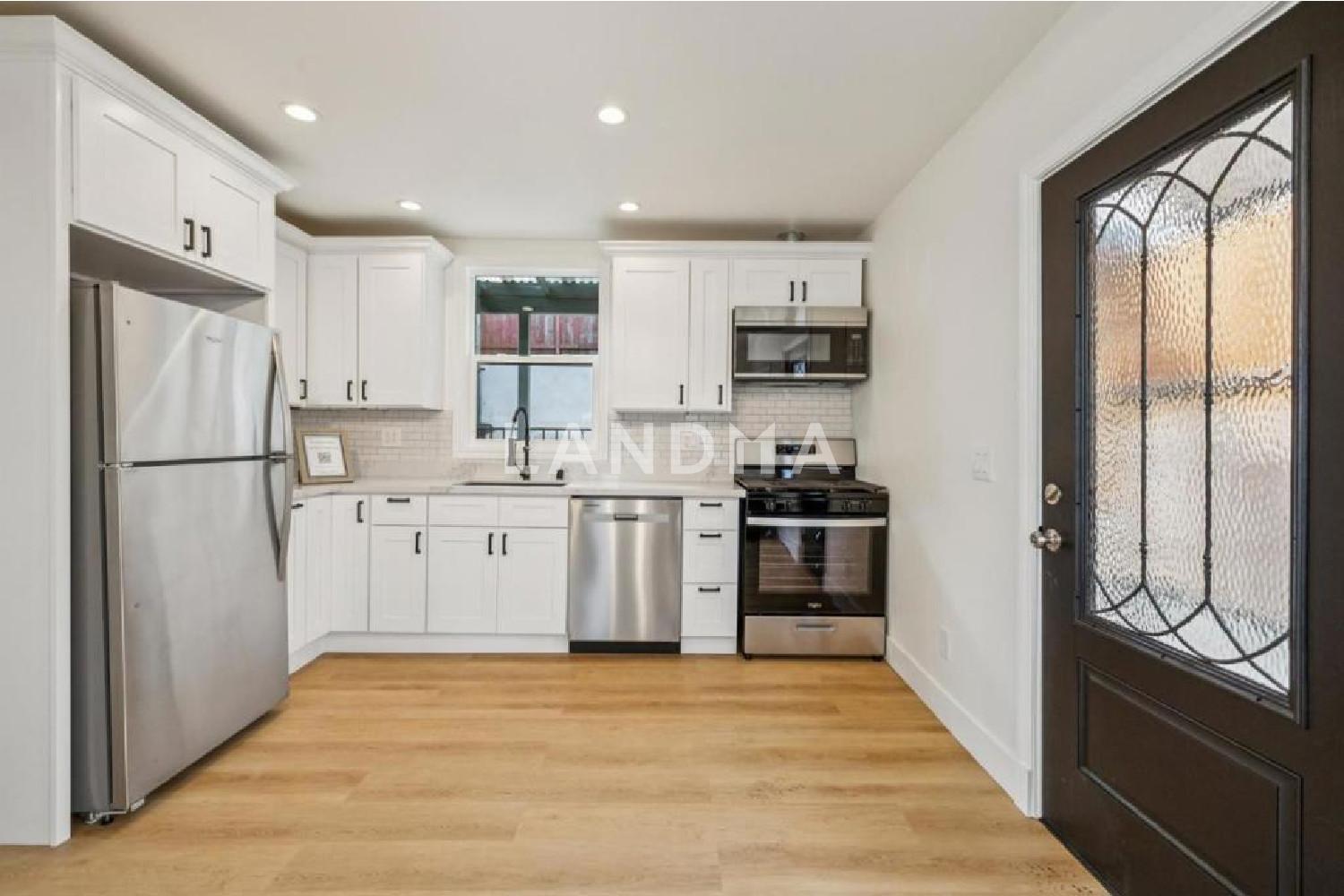 360 Bradford Street 官网图片 12