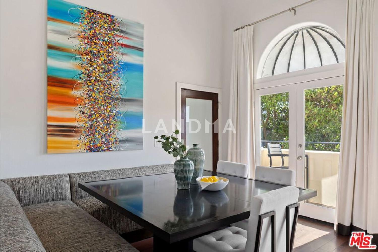 12011 Goshen Avenue #301 官网图片 8