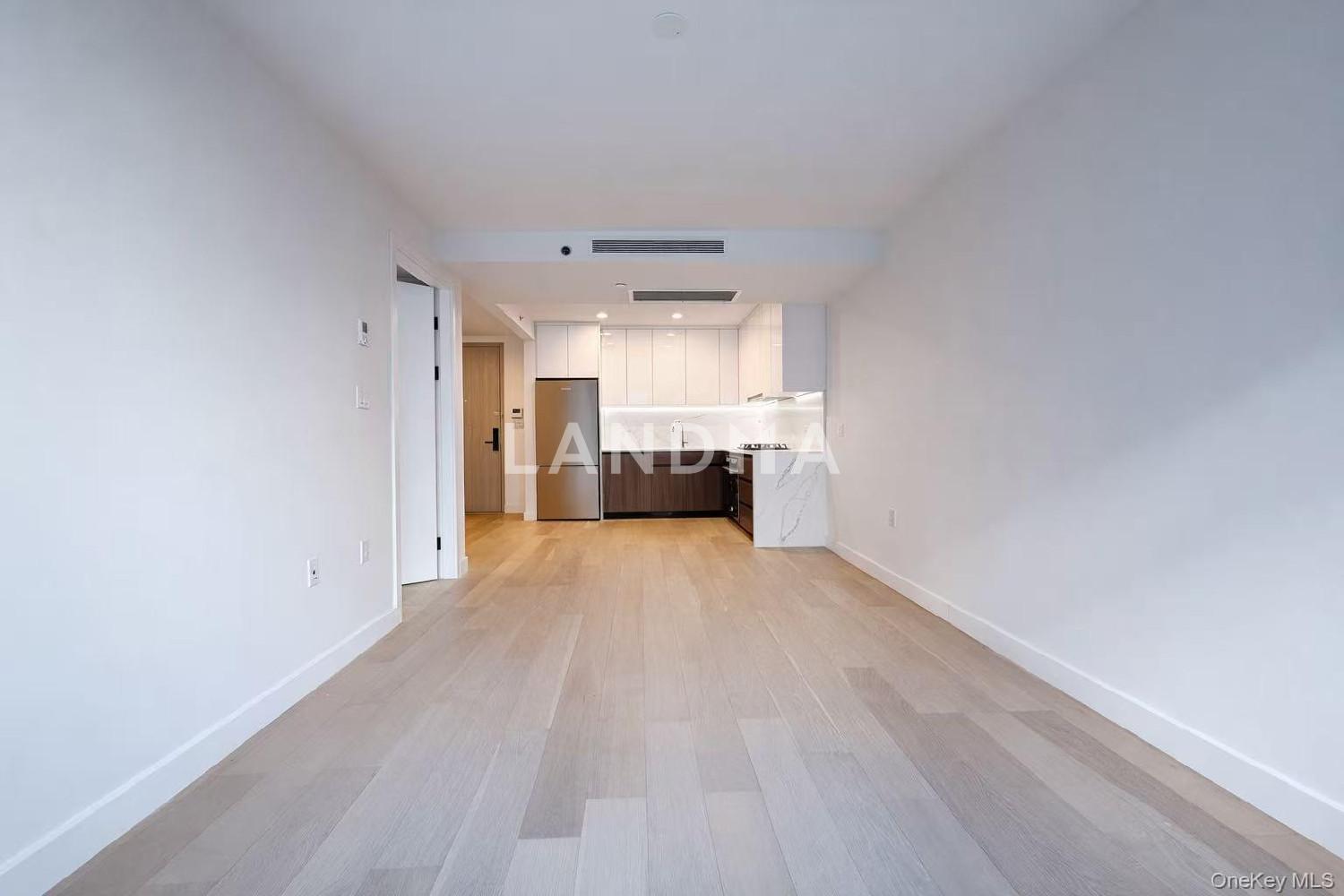 14449 Northern Boulevard  Unit 324 官网图片 2