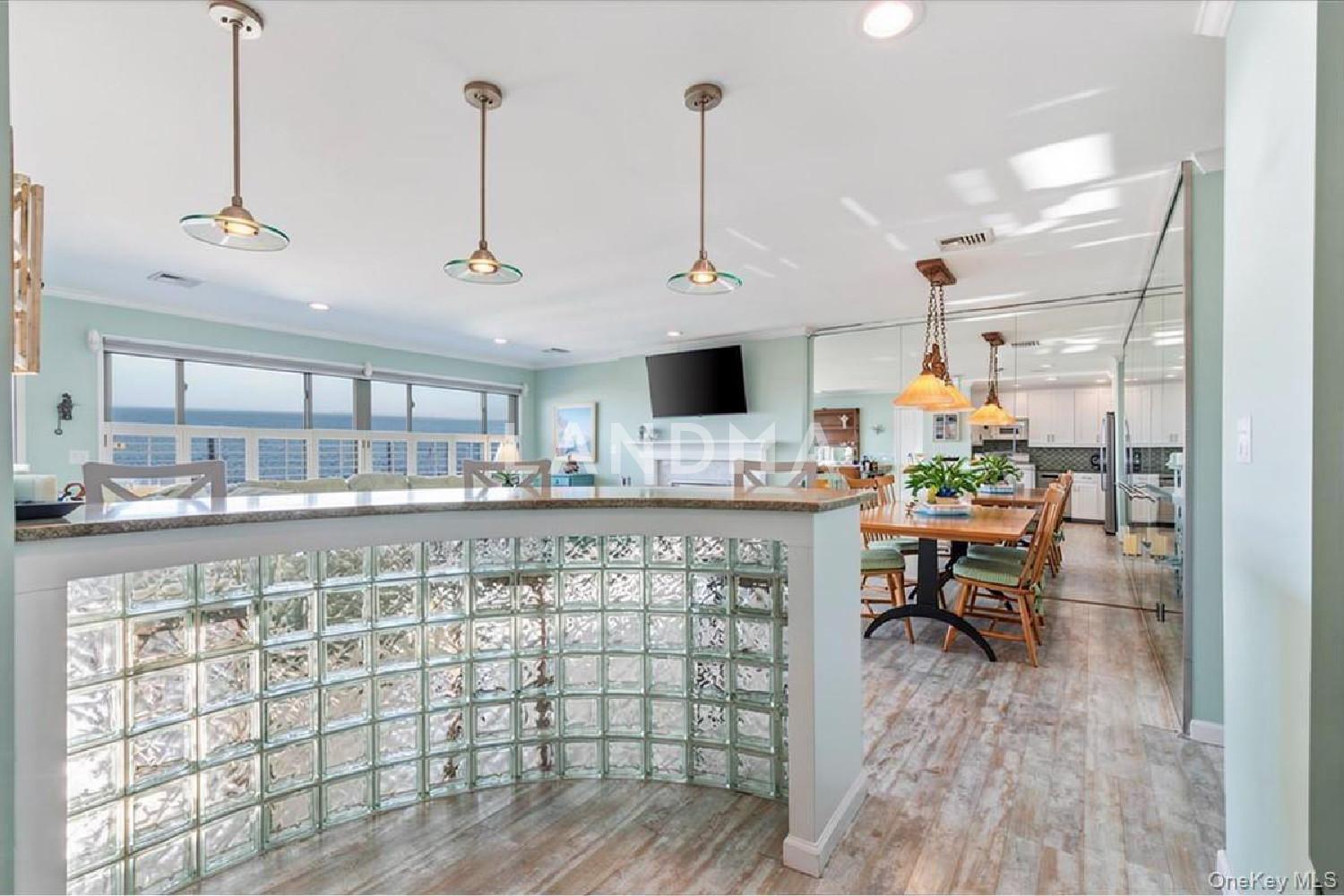 627 Oceanfront  Unit A 官网图片 4