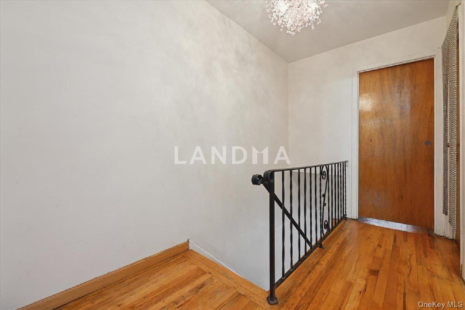 6239 Douglaston Parkway  Unit 19 官网图片 14